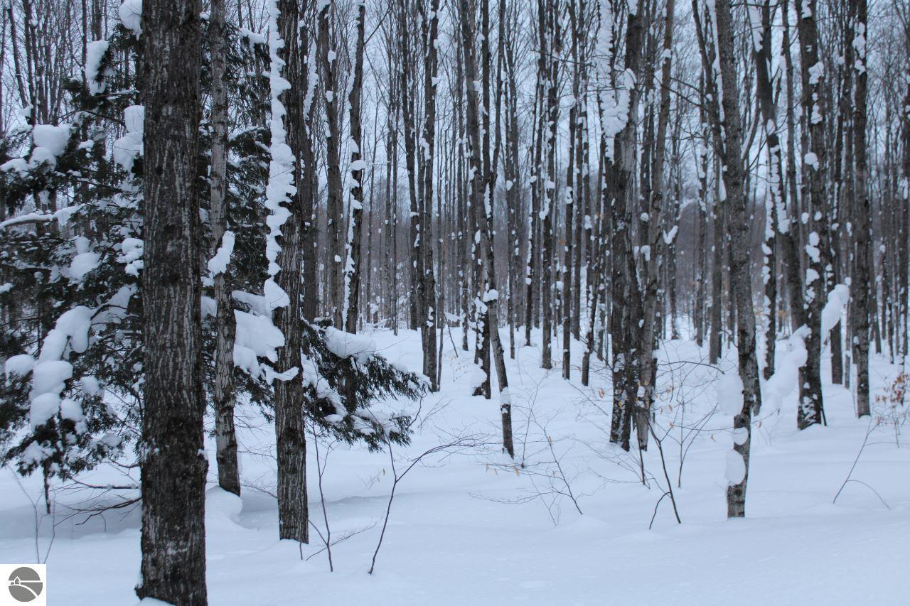 6583 NE Boulder Lane