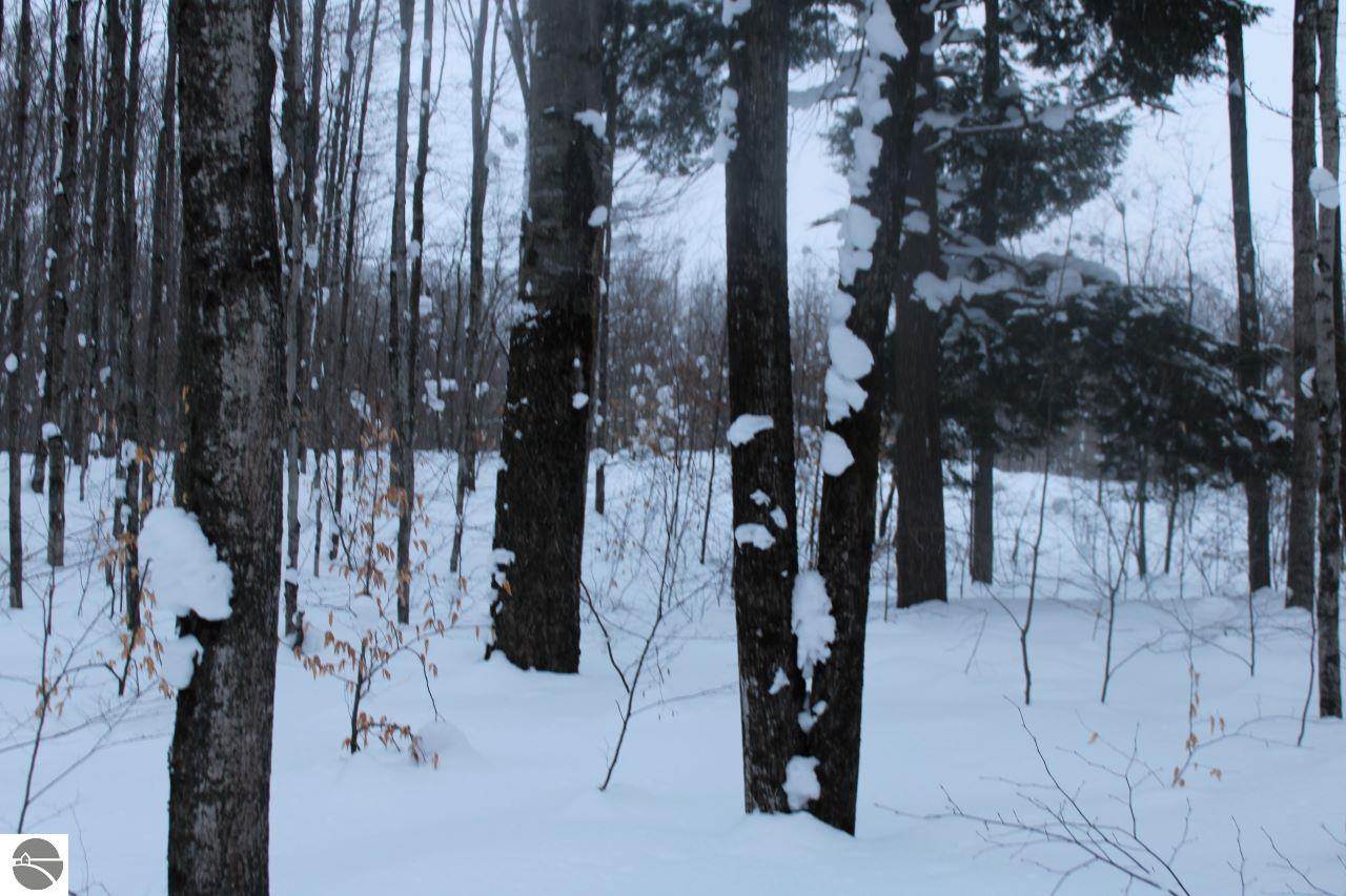 6583 NE Boulder Lane