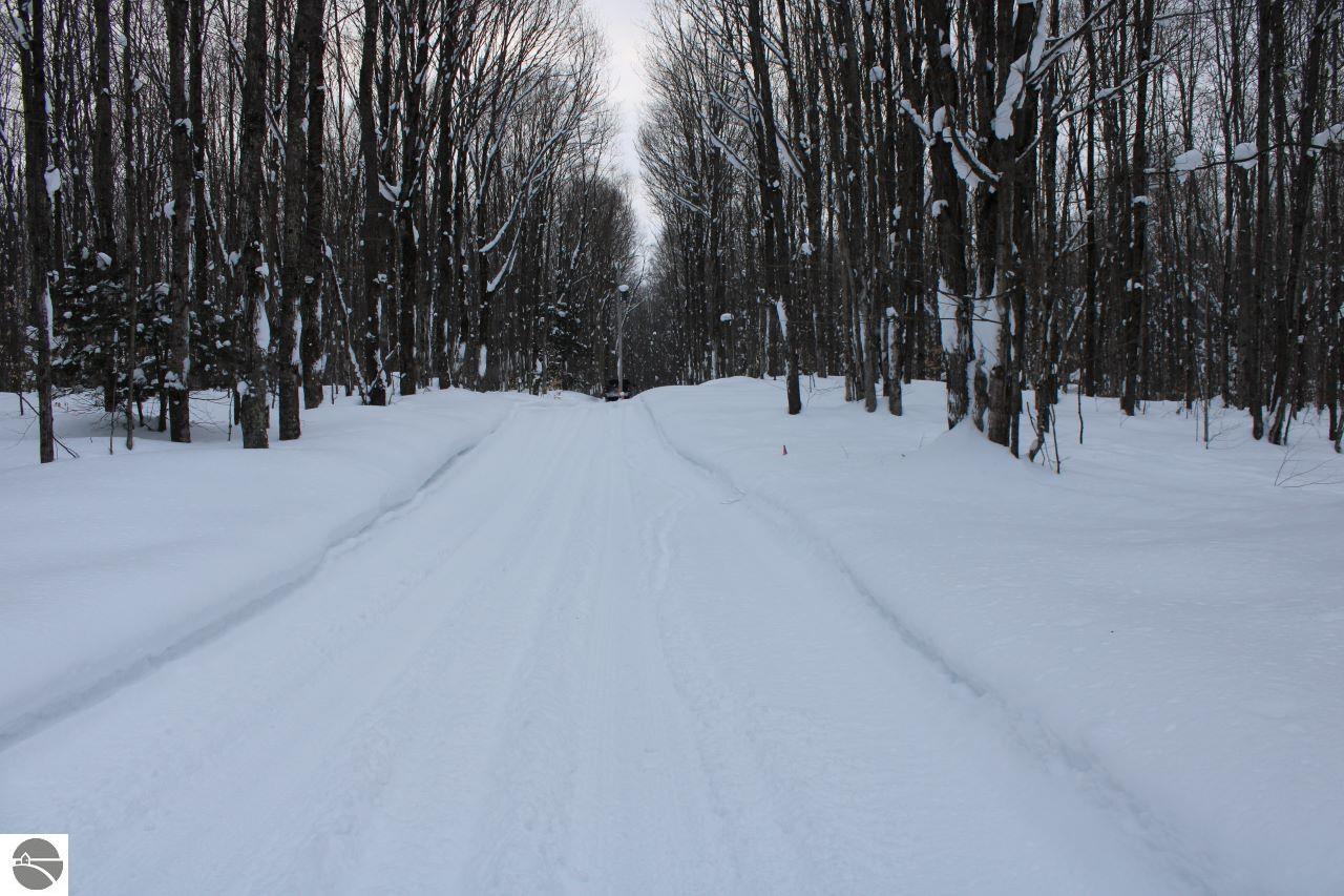 6583 NE Boulder Lane