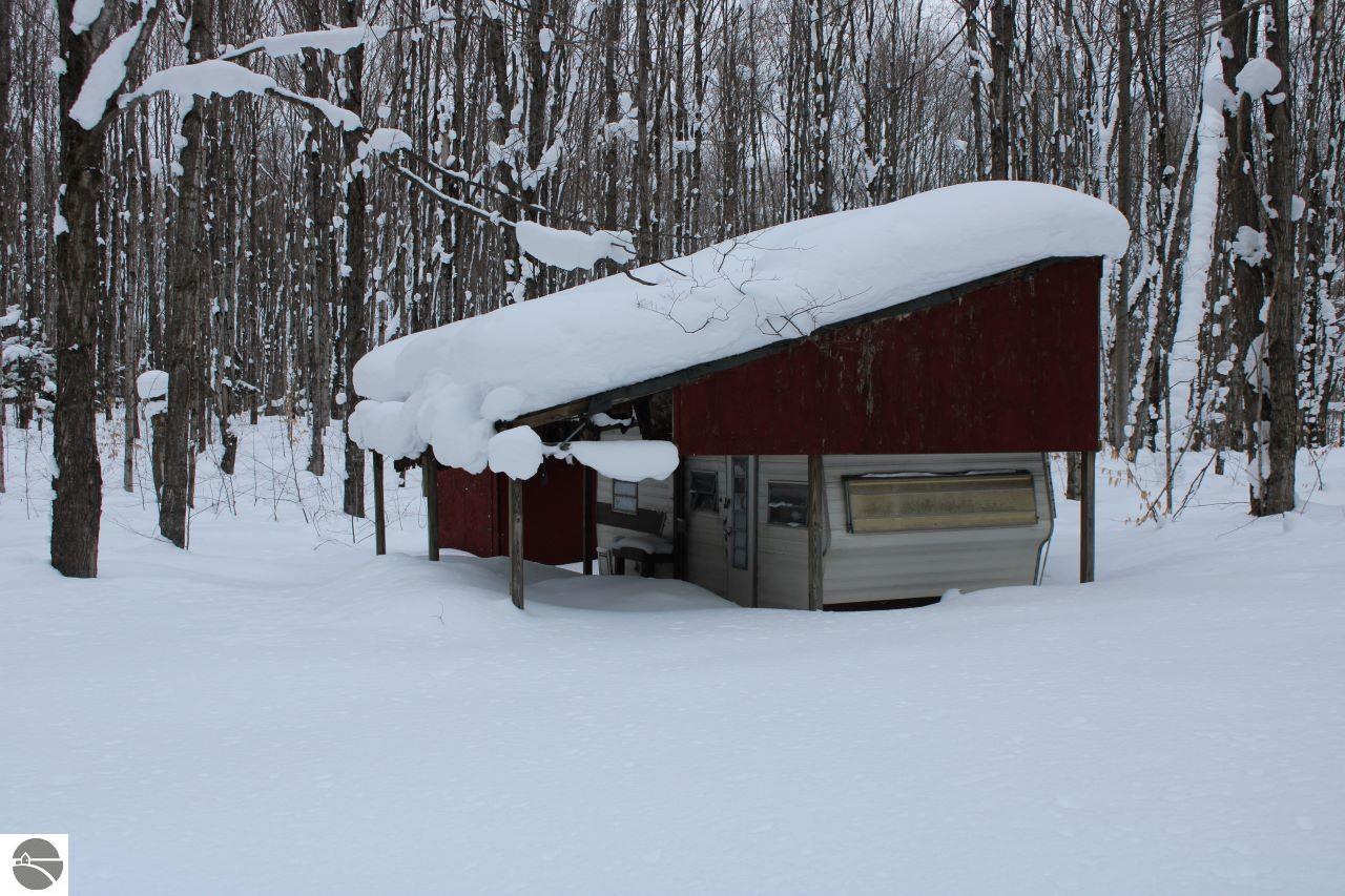 6583 NE Boulder Lane