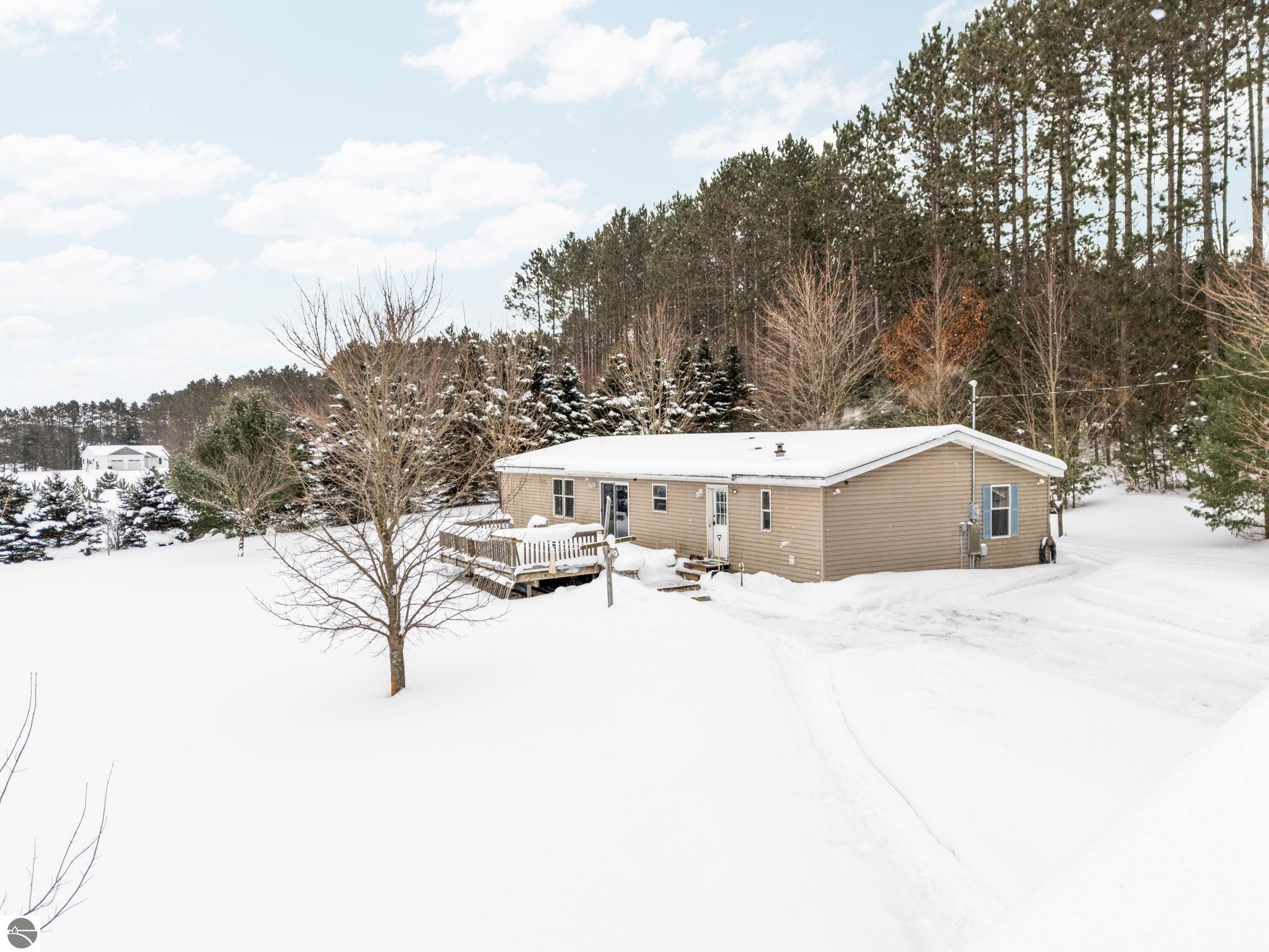 8127 Wood Road