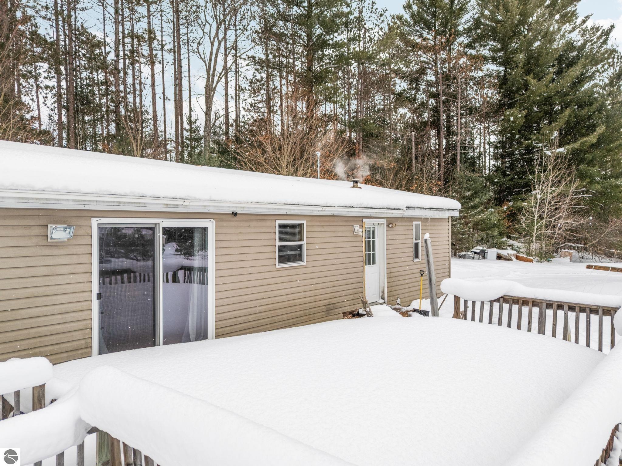 8127 Wood Road