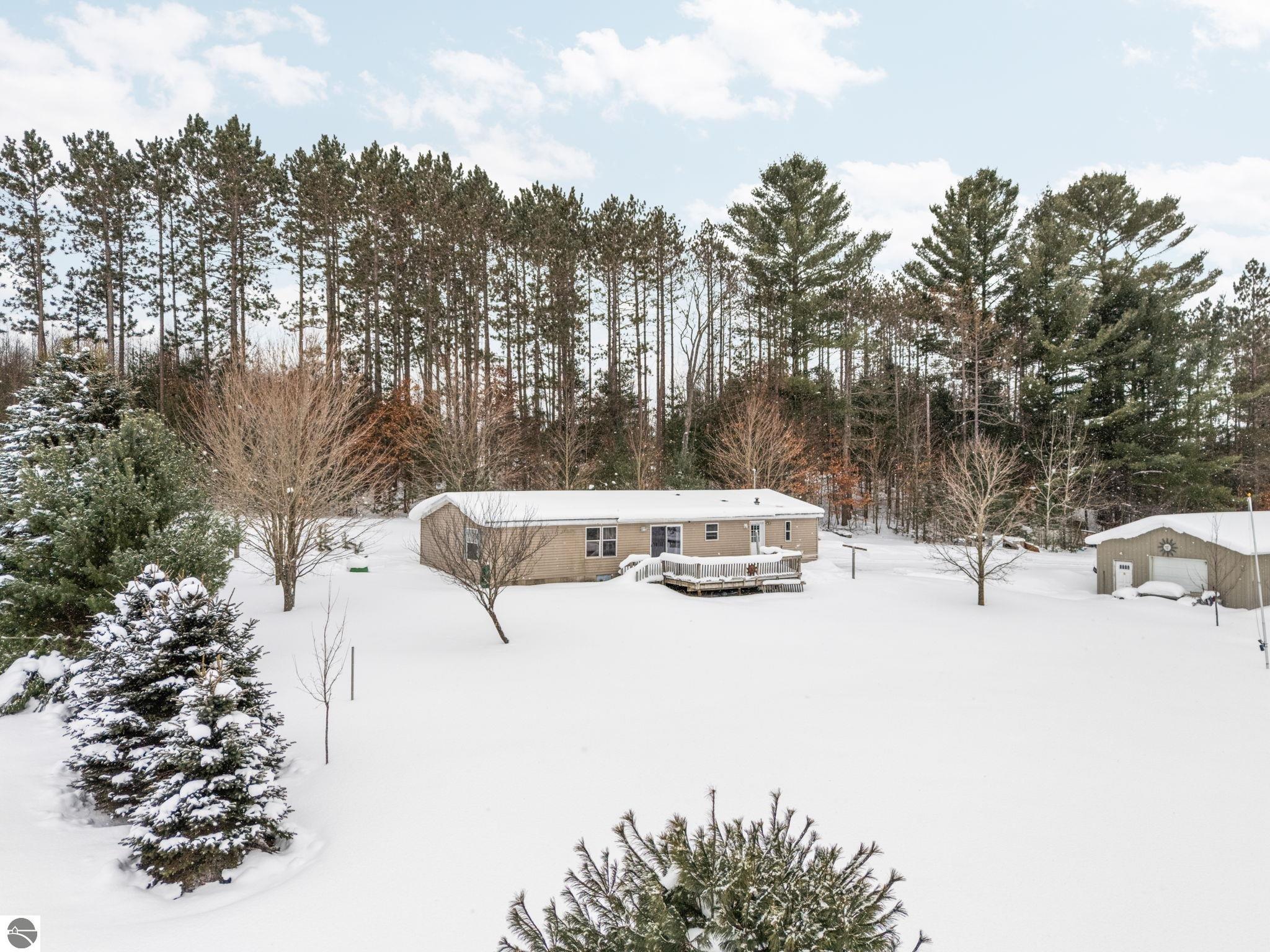 8127 Wood Road
