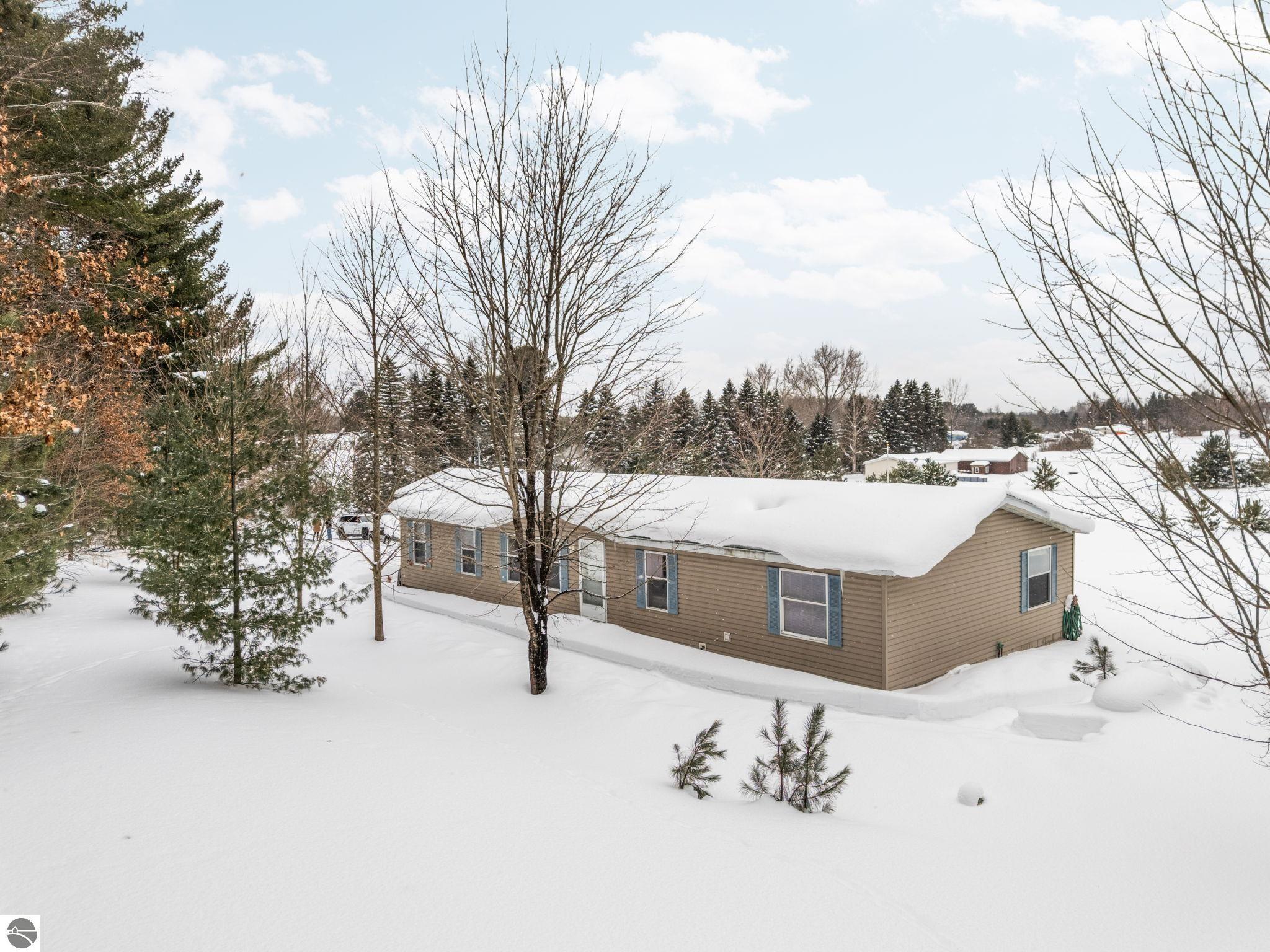 8127 Wood Road