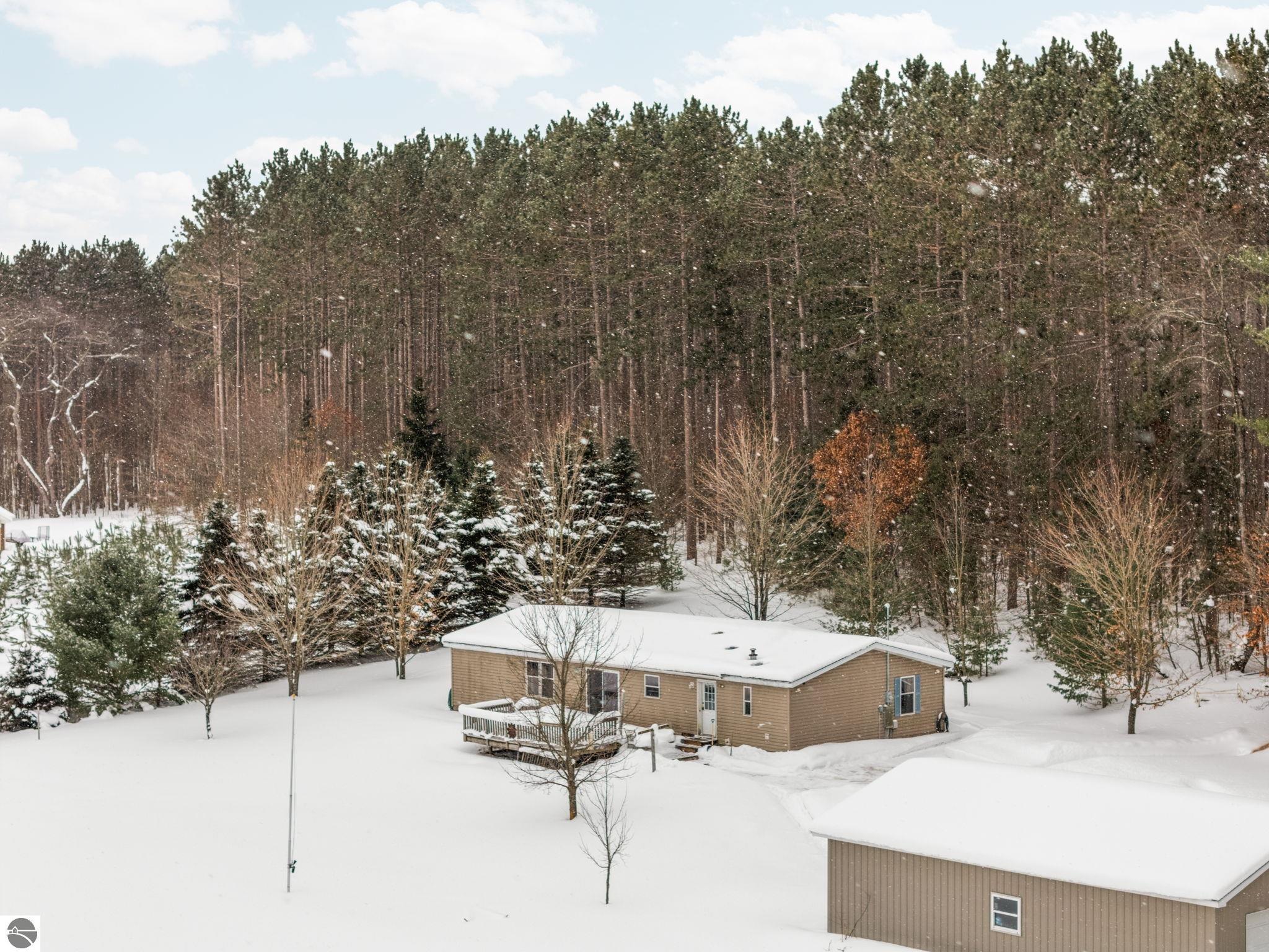 8127 Wood Road