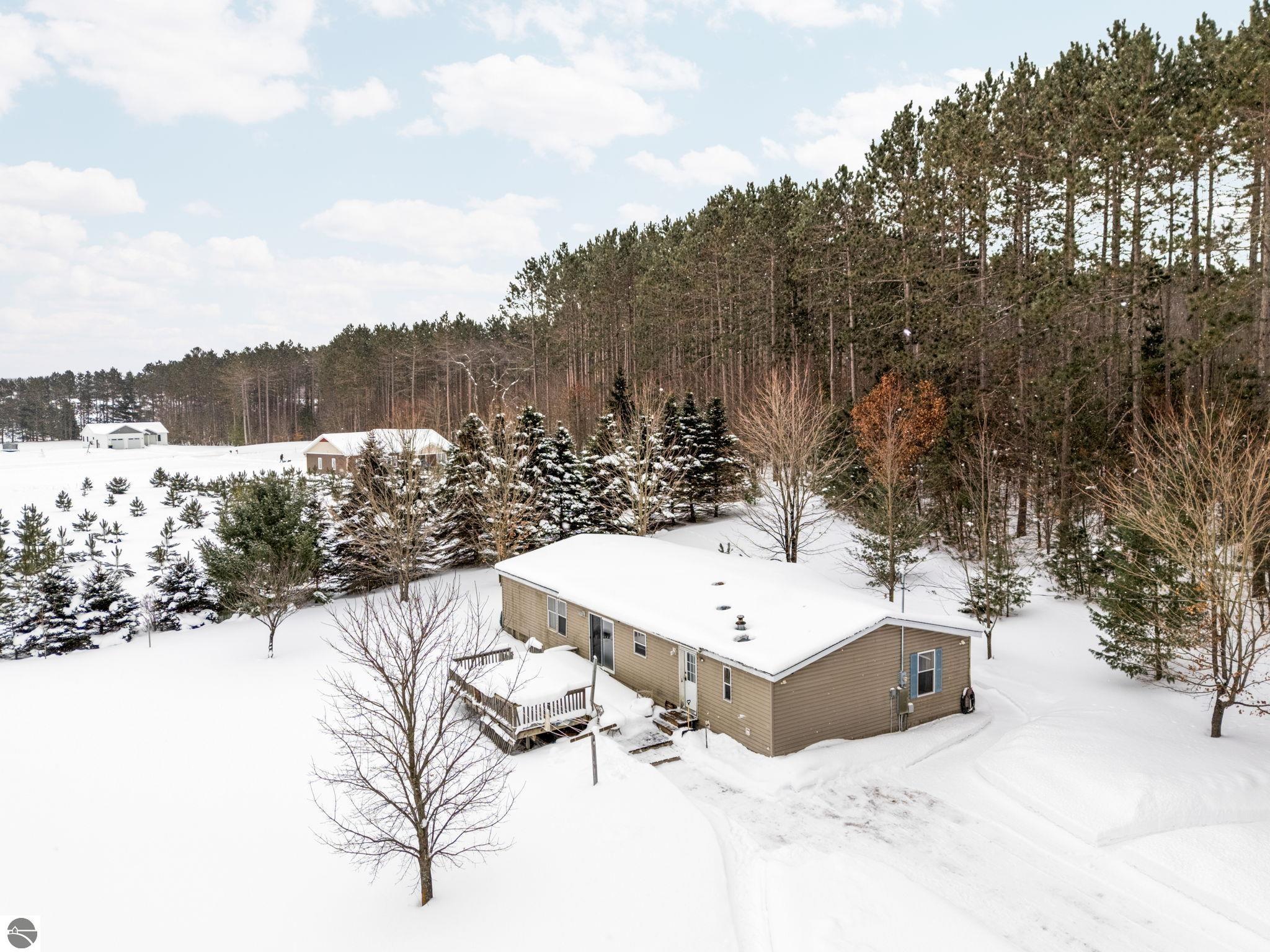 8127 Wood Road