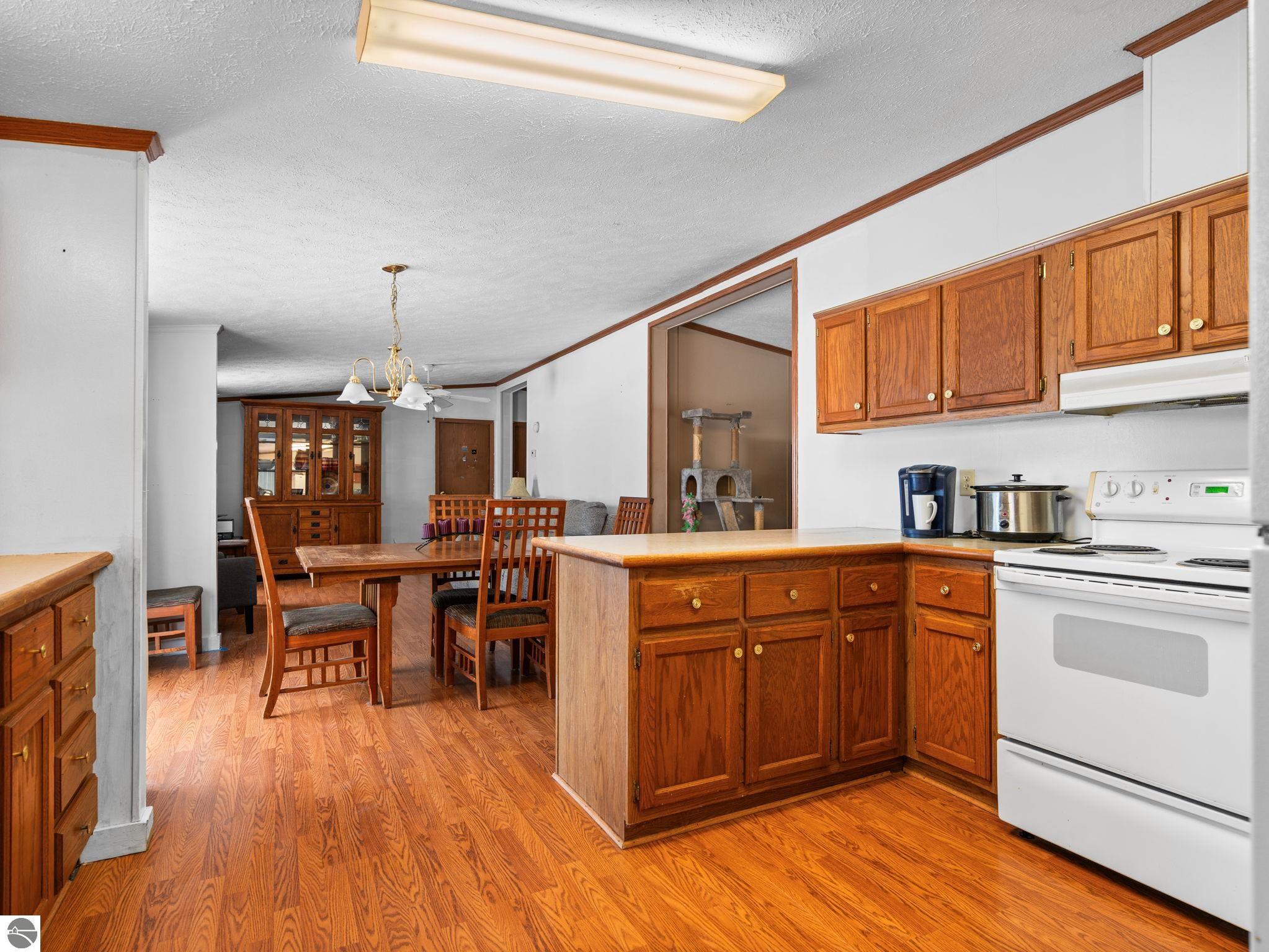 8127 Wood Road