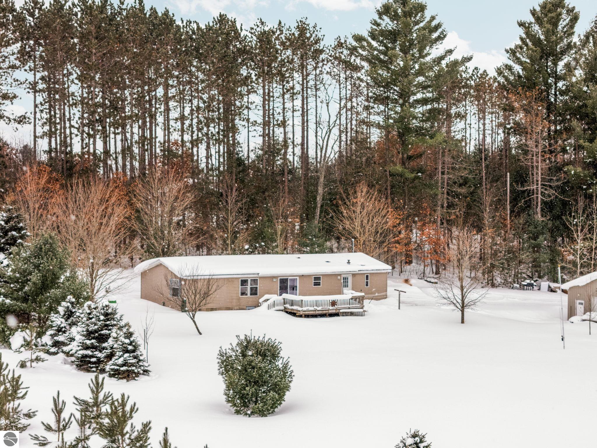 8127 Wood Road