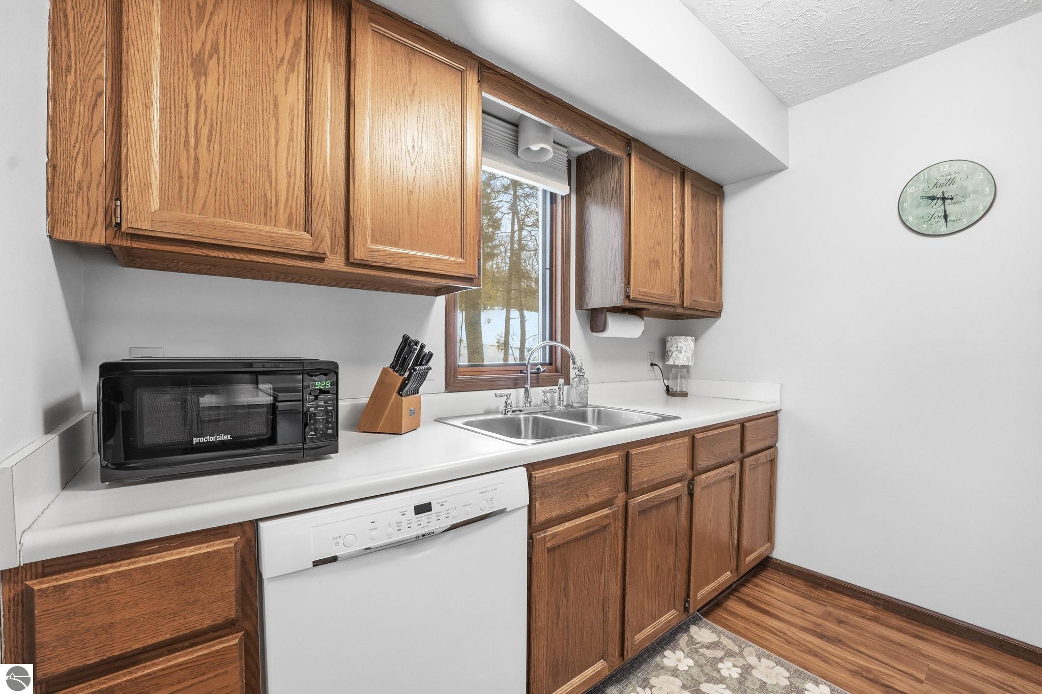 3906 Sherwood Forest Drive # 19