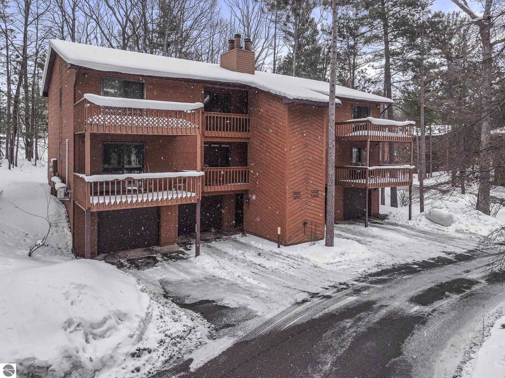 3906 Sherwood Forest Drive # 19