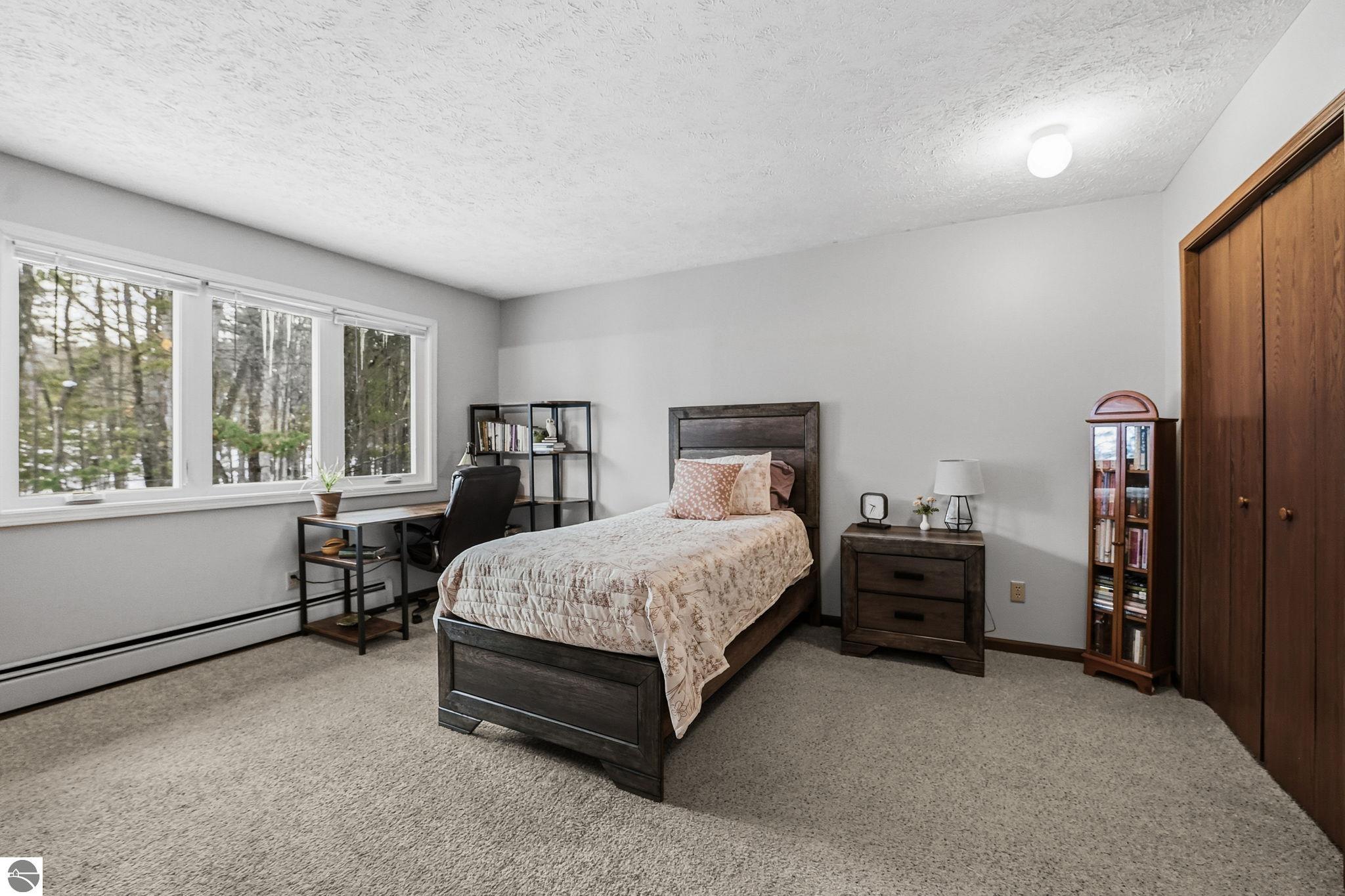 3906 Sherwood Forest Drive # 19