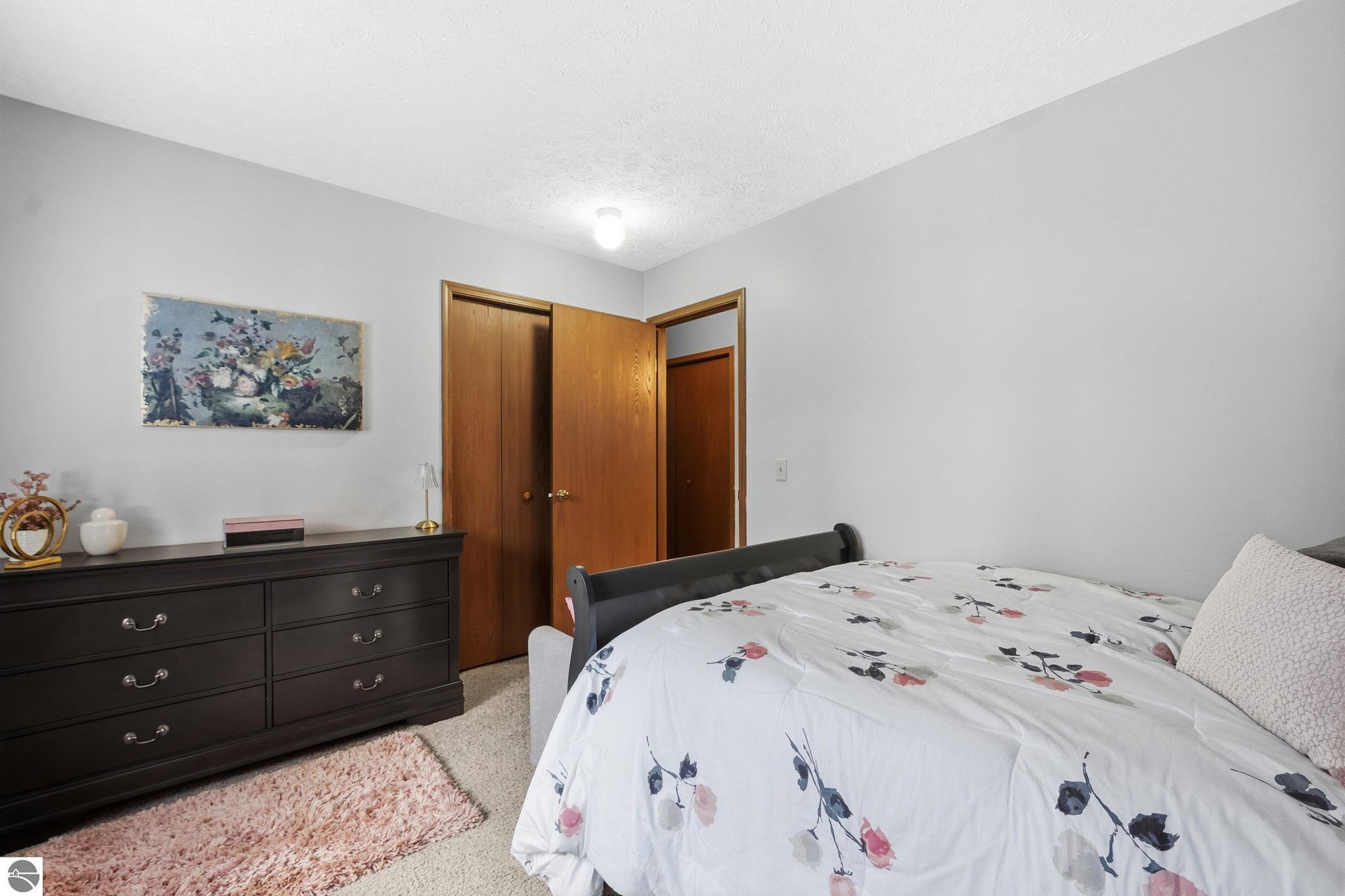3906 Sherwood Forest Drive # 19