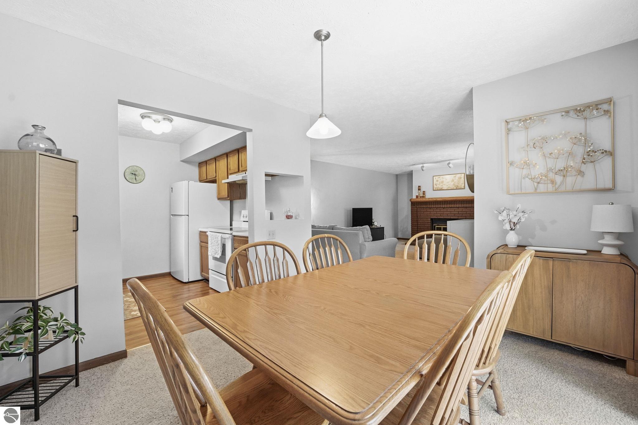 3906 Sherwood Forest Drive # 19
