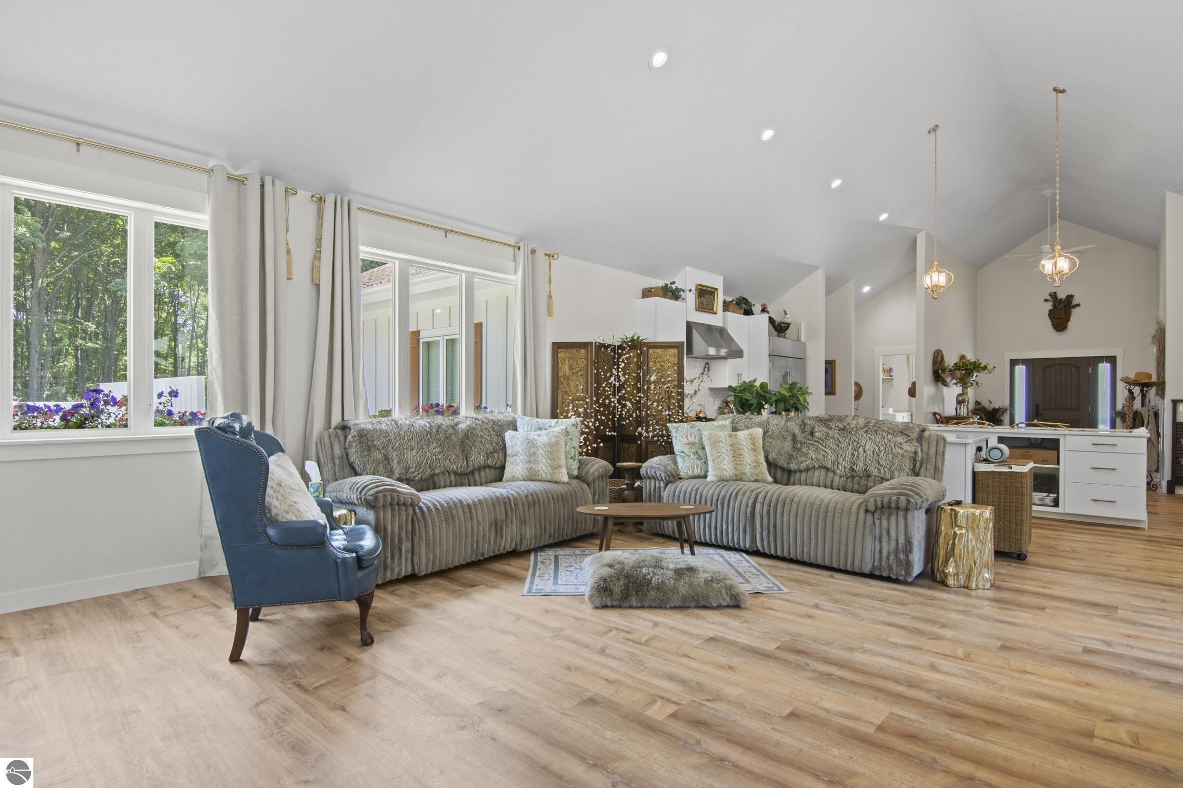 8986 Alden Meadows