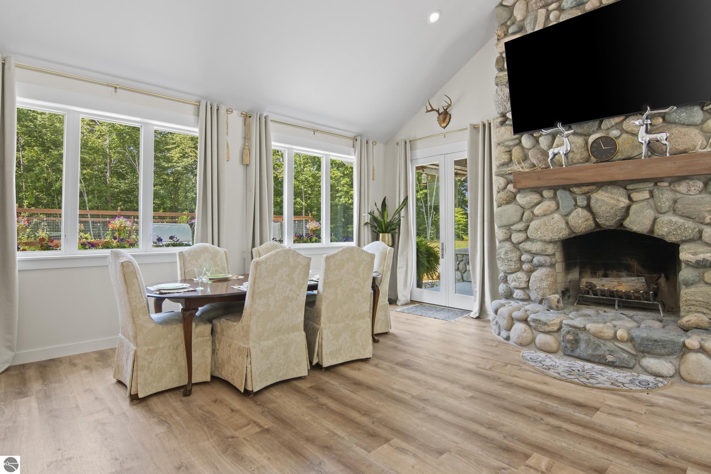 8986 Alden Meadows