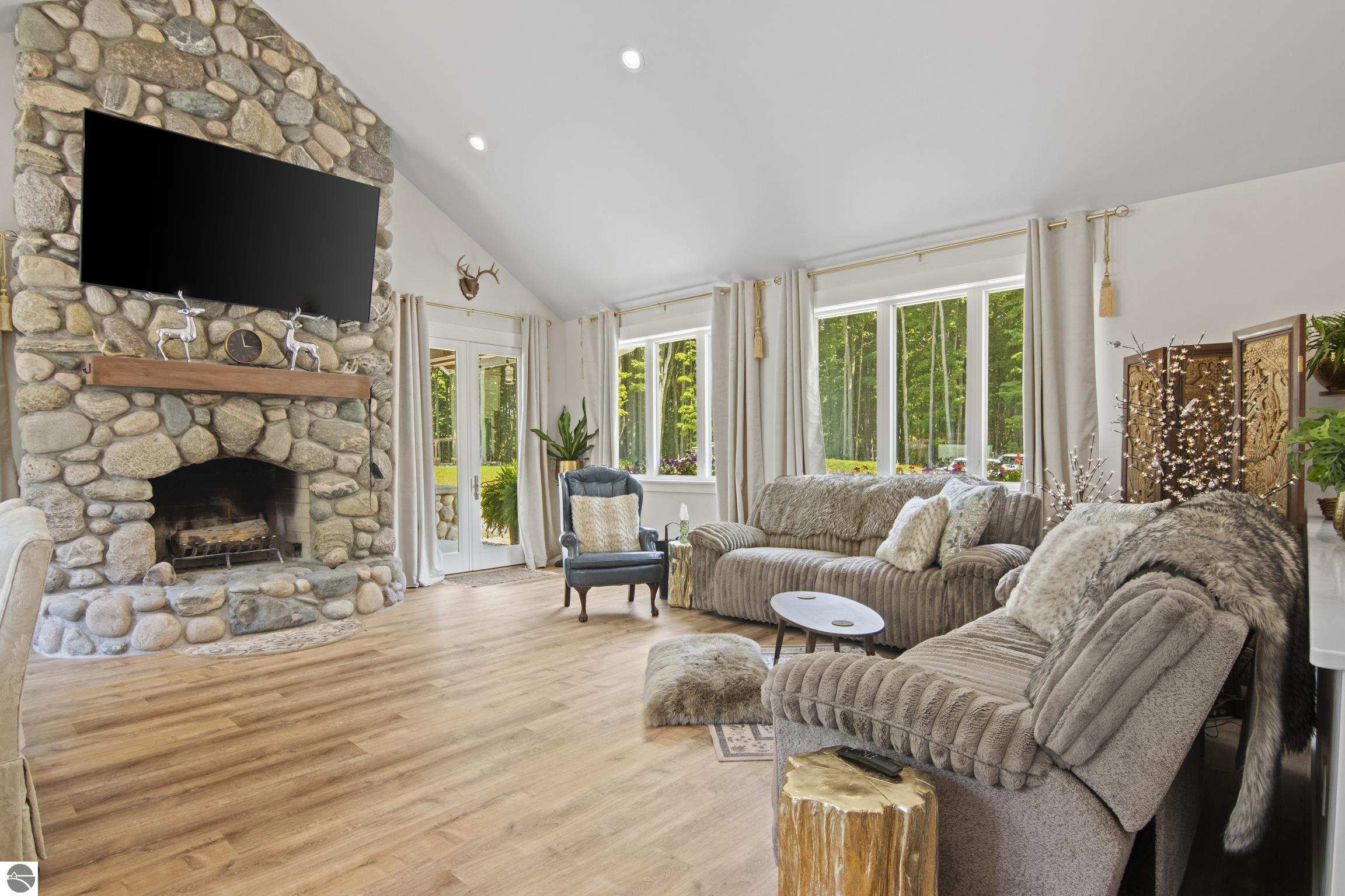 8986 Alden Meadows