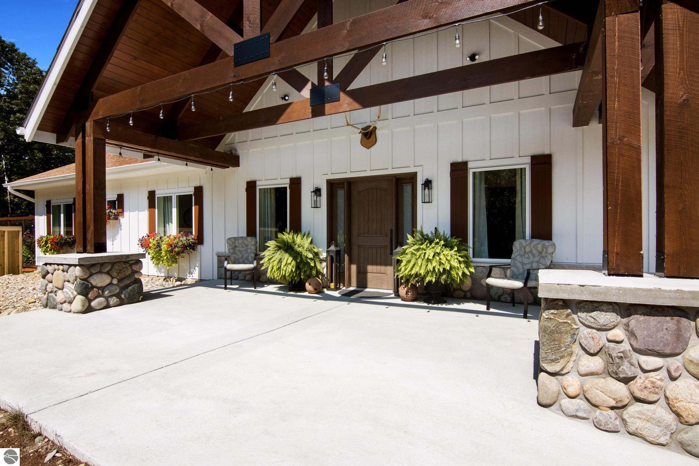 8986 Alden Meadows