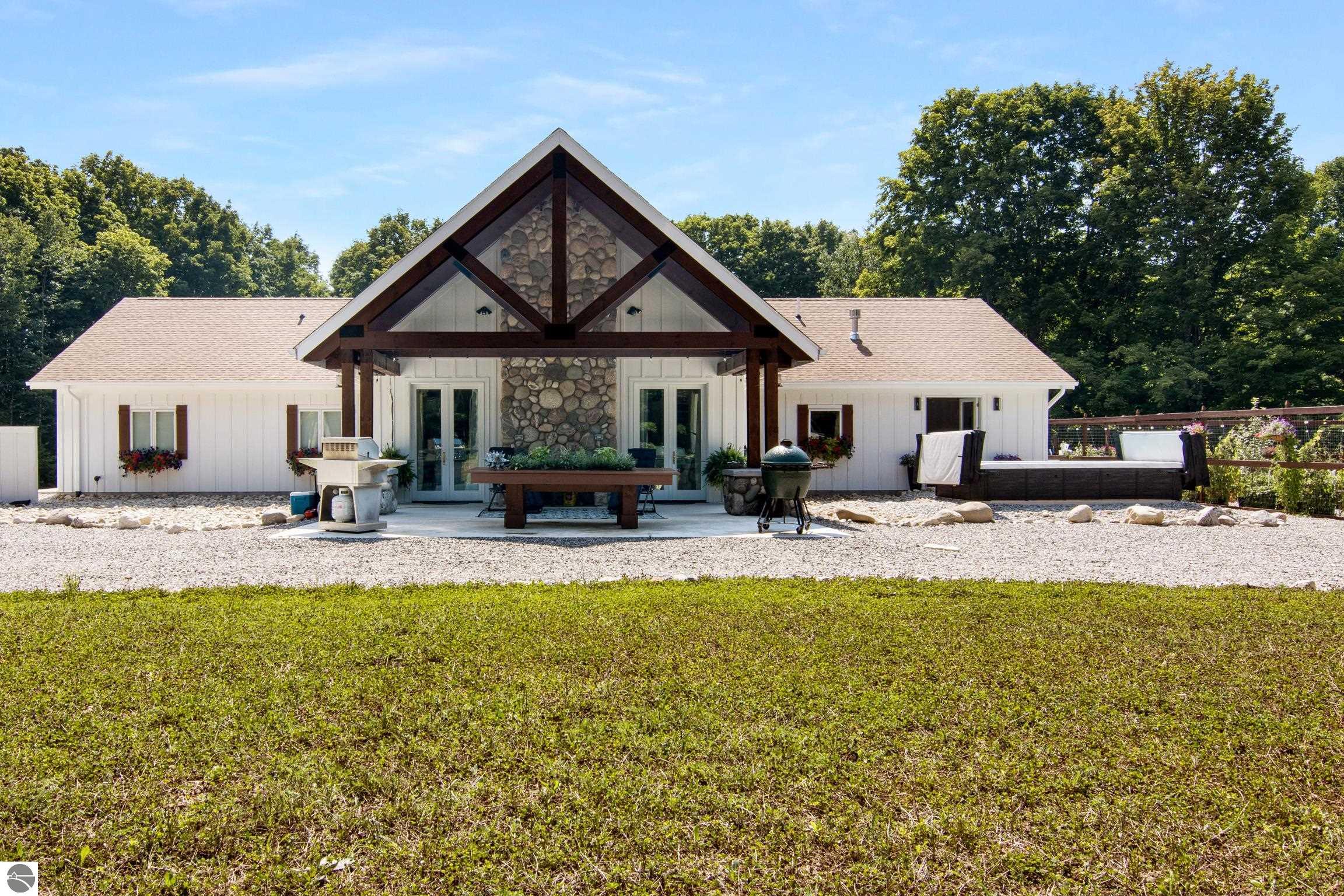 8986 Alden Meadows