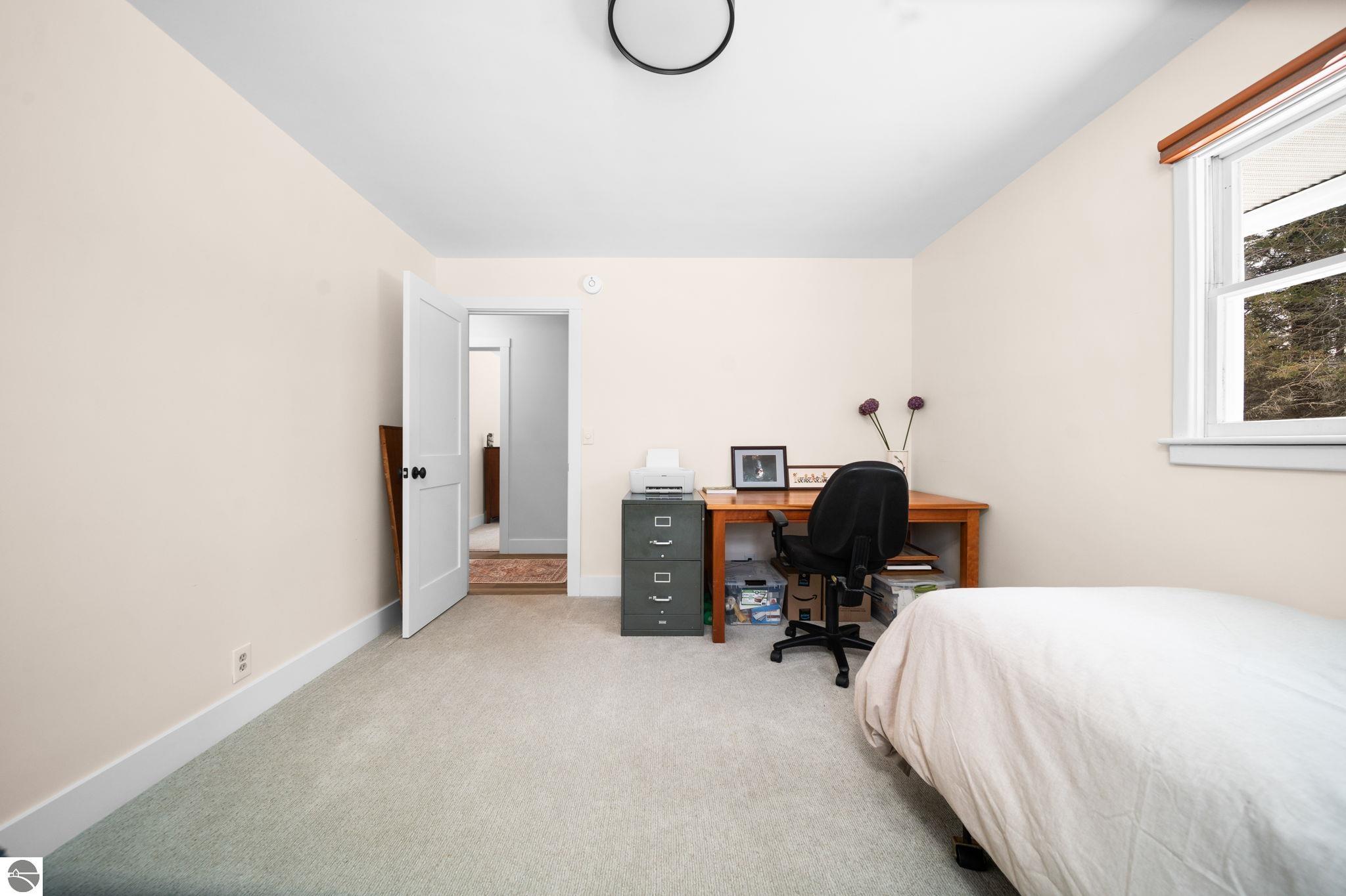 2075 S Lake Leelanau