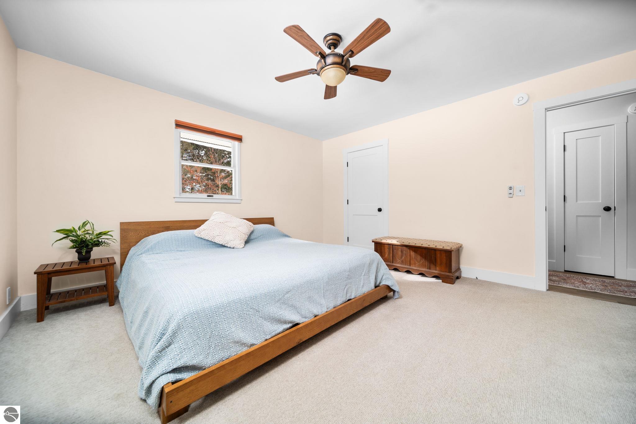 2075 S Lake Leelanau