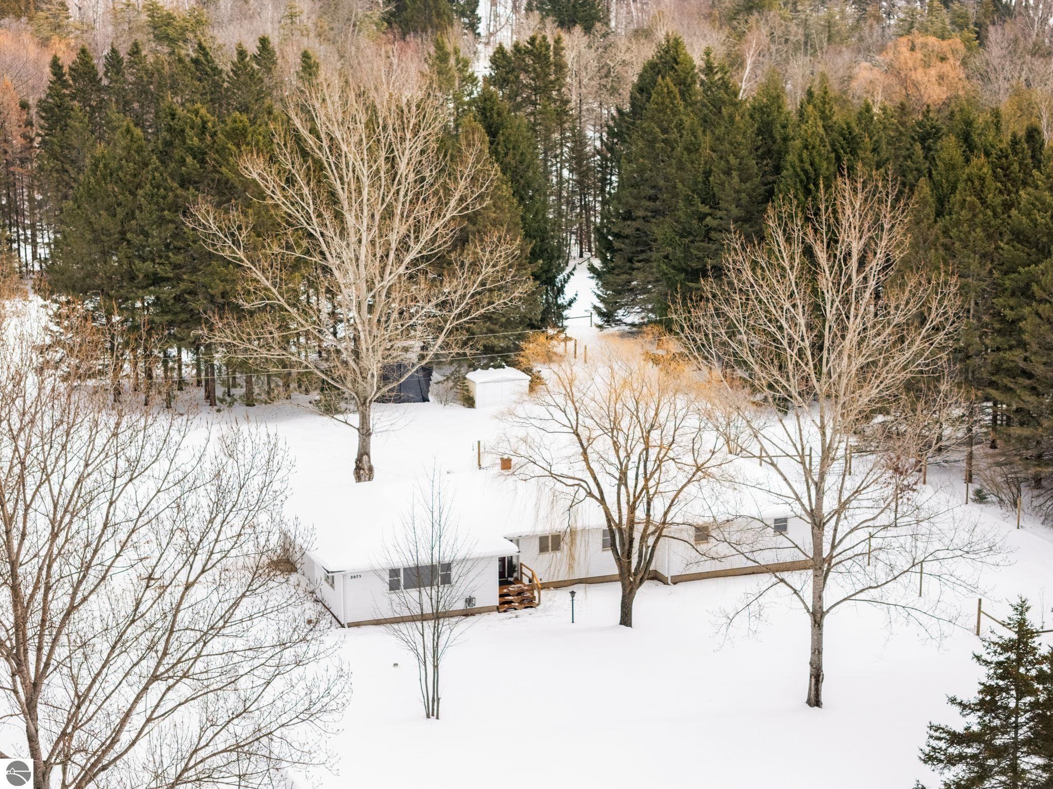 2075 S Lake Leelanau