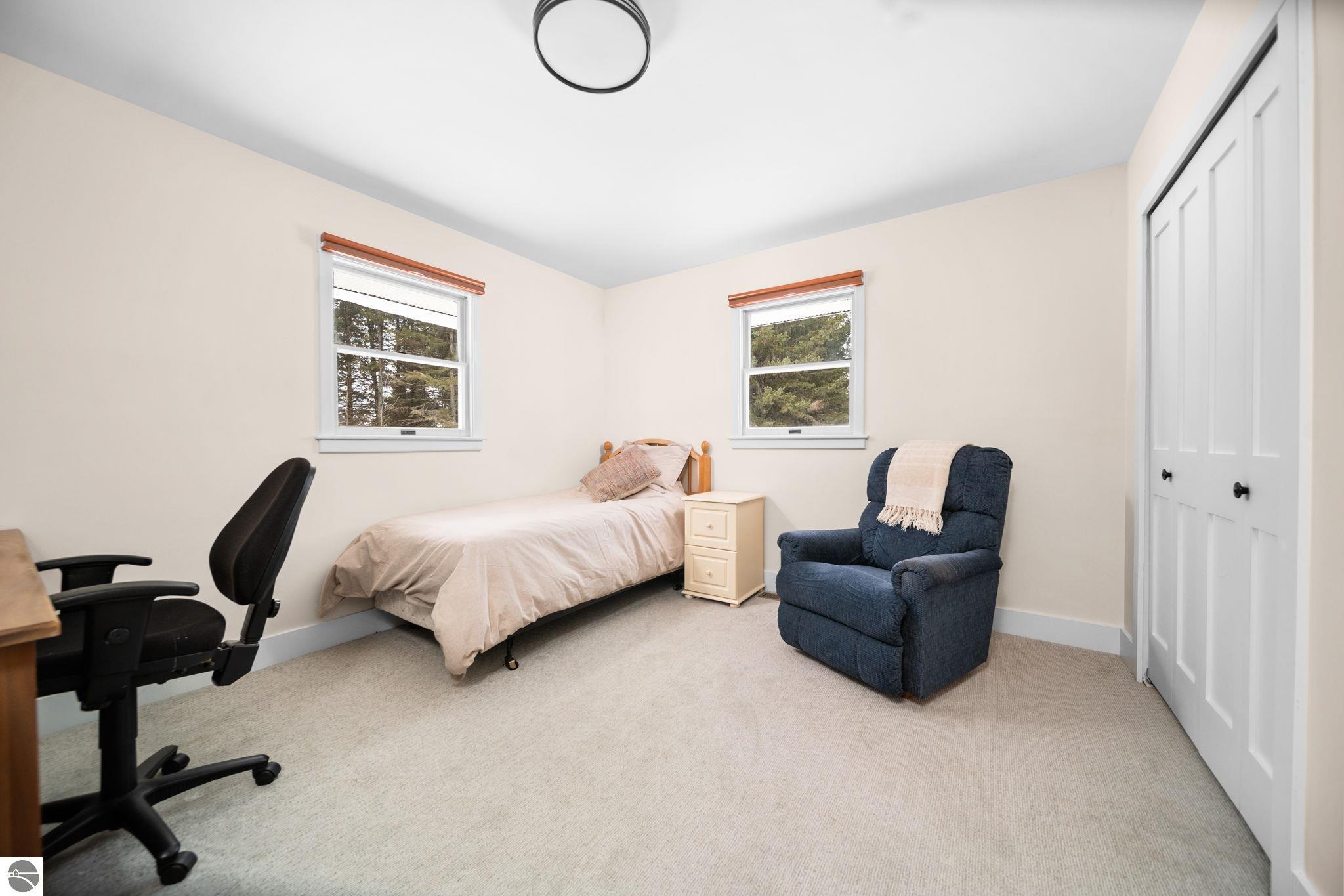 2075 S Lake Leelanau