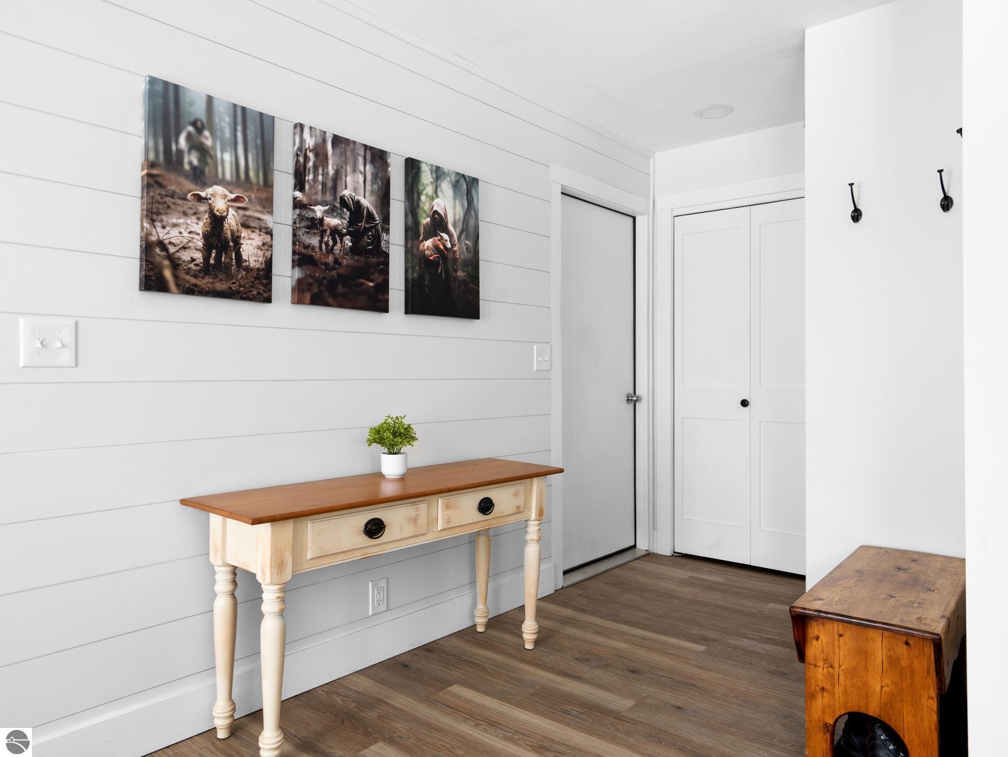 2075 S Lake Leelanau