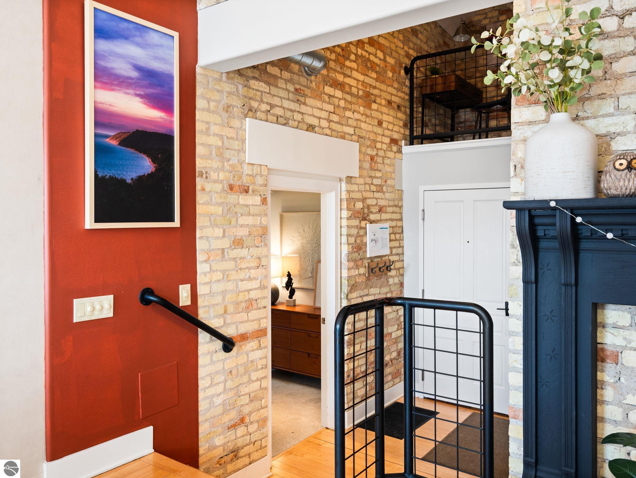 800 Cottageview Drive # 403