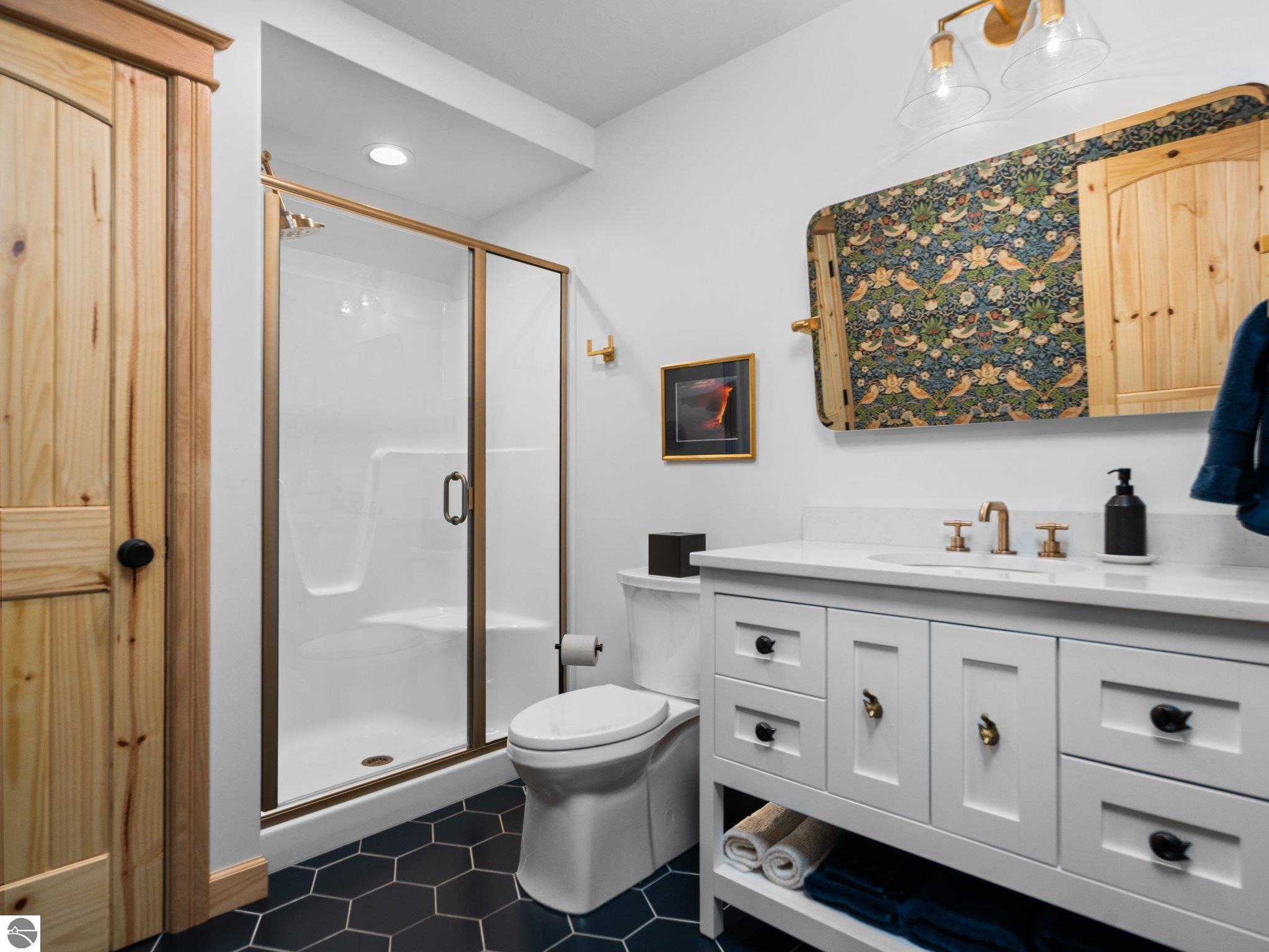 7135 E Birch Point Road