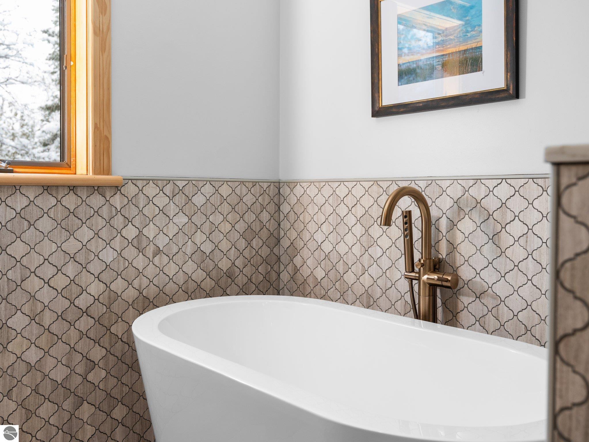 7135 E Birch Point Road