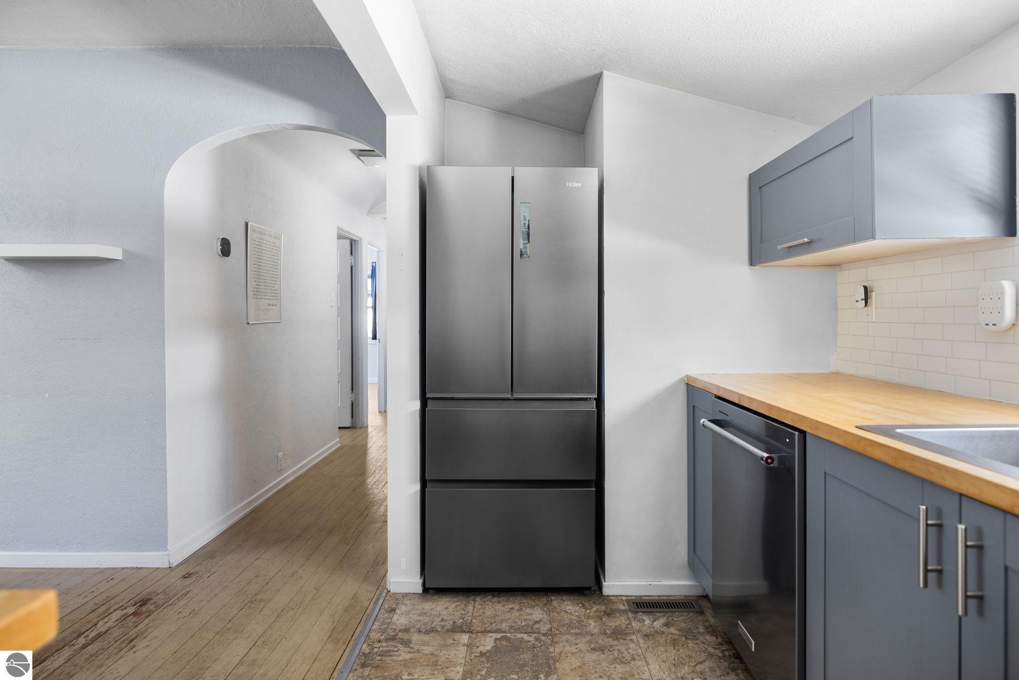 424 W Sixteenth Street # 1