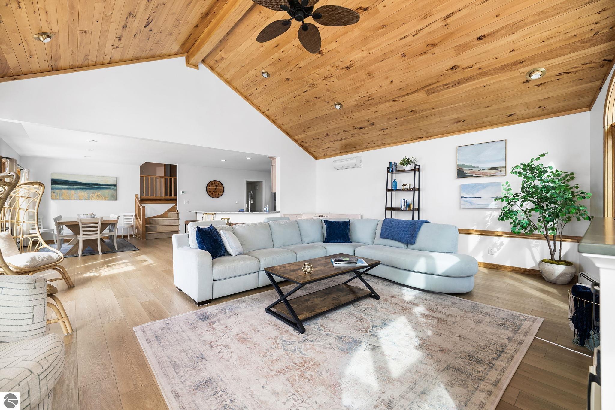 3142 Crystal Drive