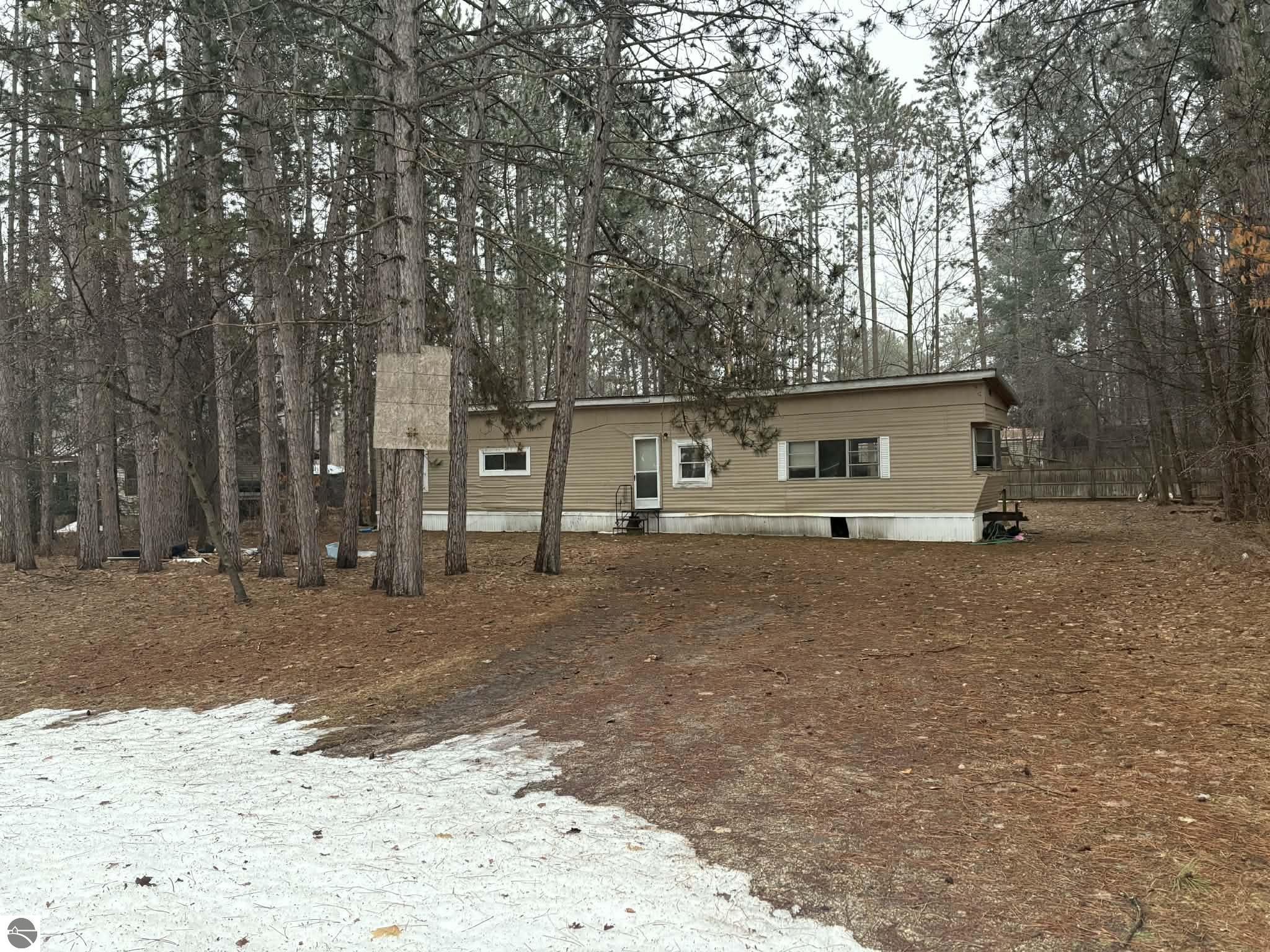 3537 Glorianne Drive