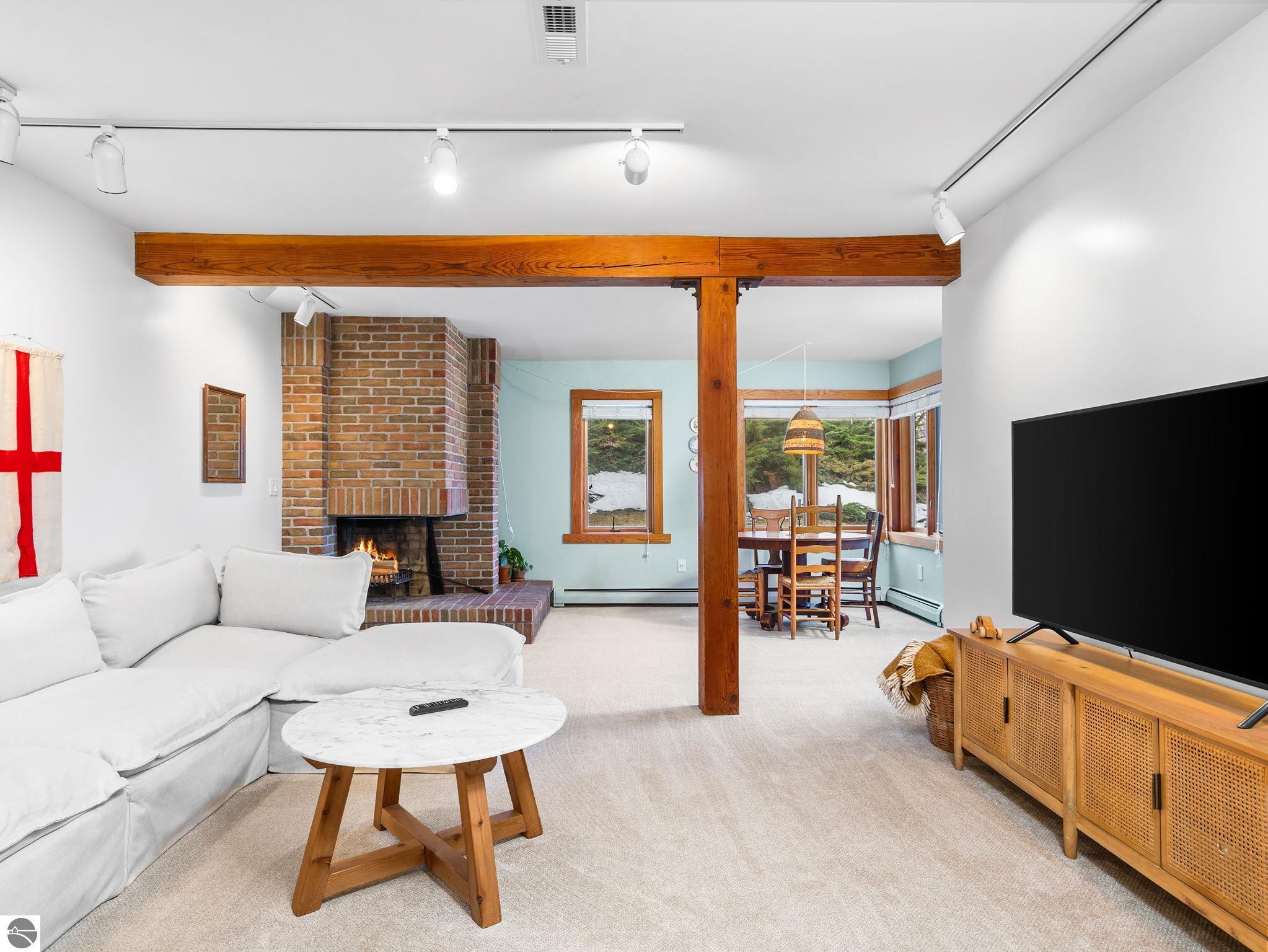 236 N Front Street # 1