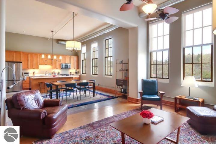 800-311 Cottageview Drive # 311