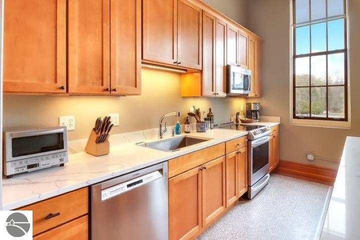 800-311 Cottageview Drive # 311