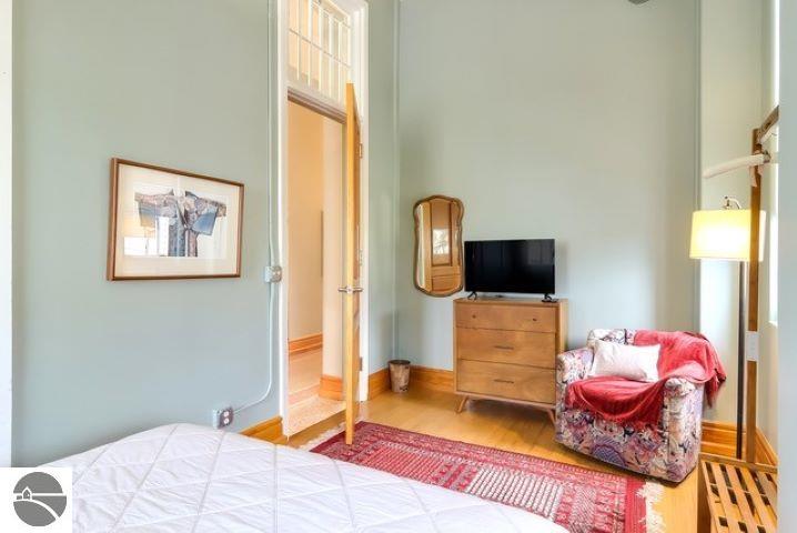 800-311 Cottageview Drive # 311