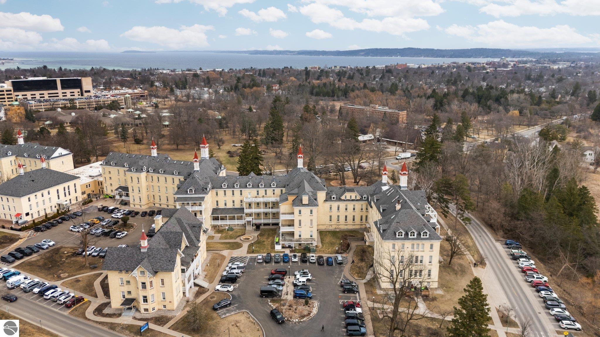 800-311 Cottageview Drive # 311