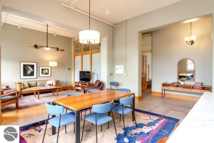 800-311 Cottageview Drive # 311