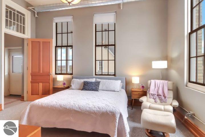 800-311 Cottageview Drive # 311