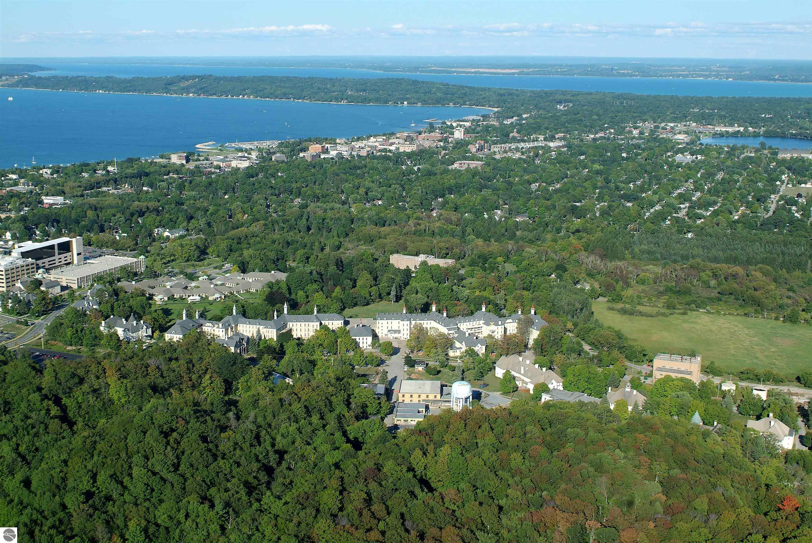 800-311 Cottageview Drive # 311