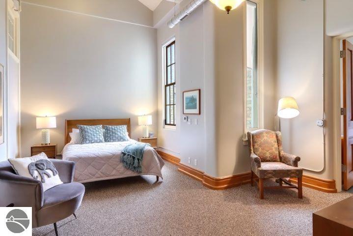 800-311 Cottageview Drive # 311