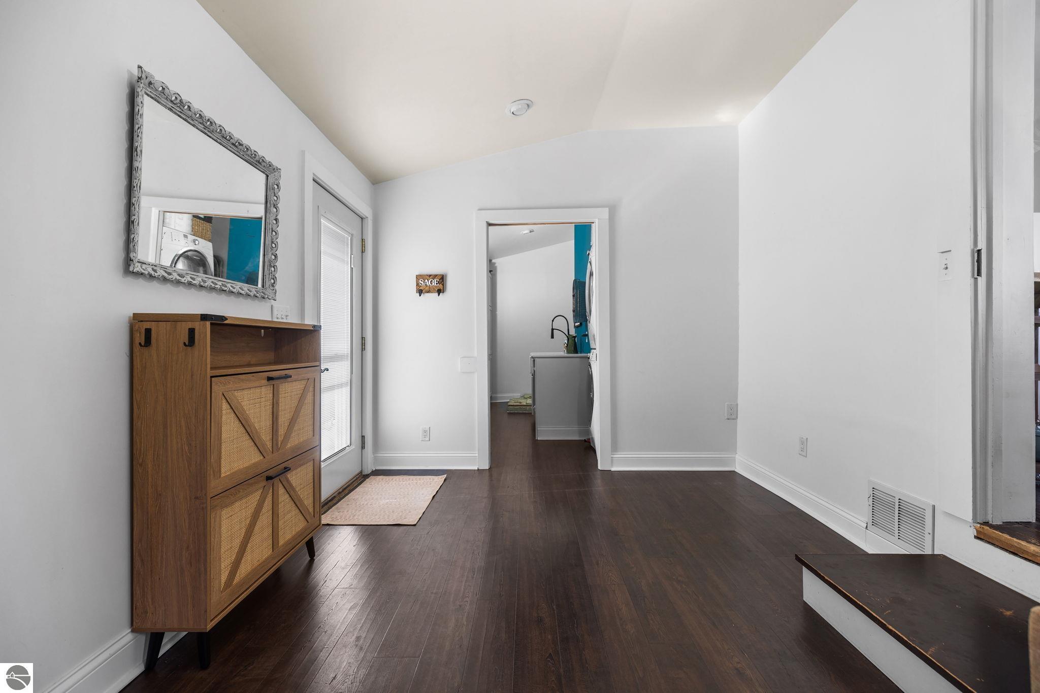 3038 Sullivan Street