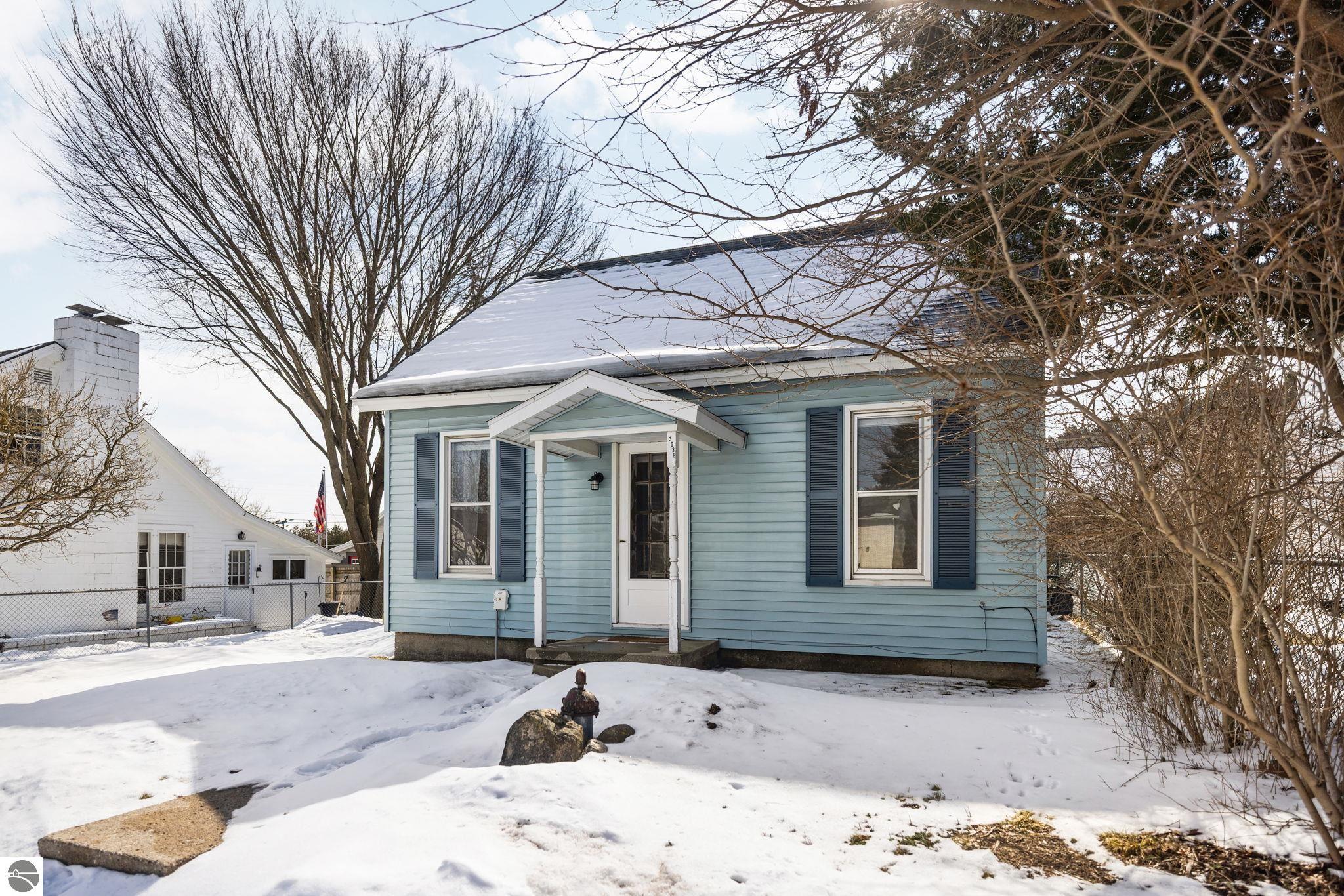 3038 Sullivan Street