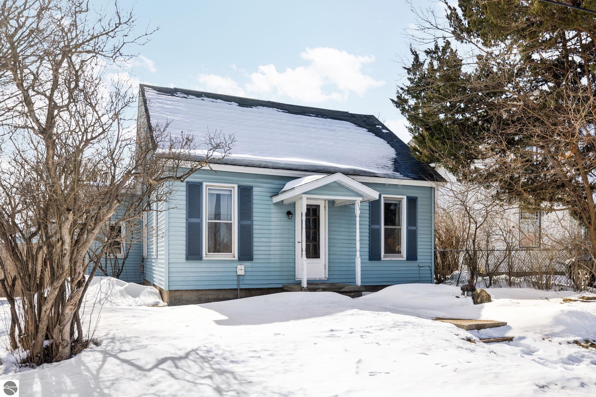 3038 Sullivan Street