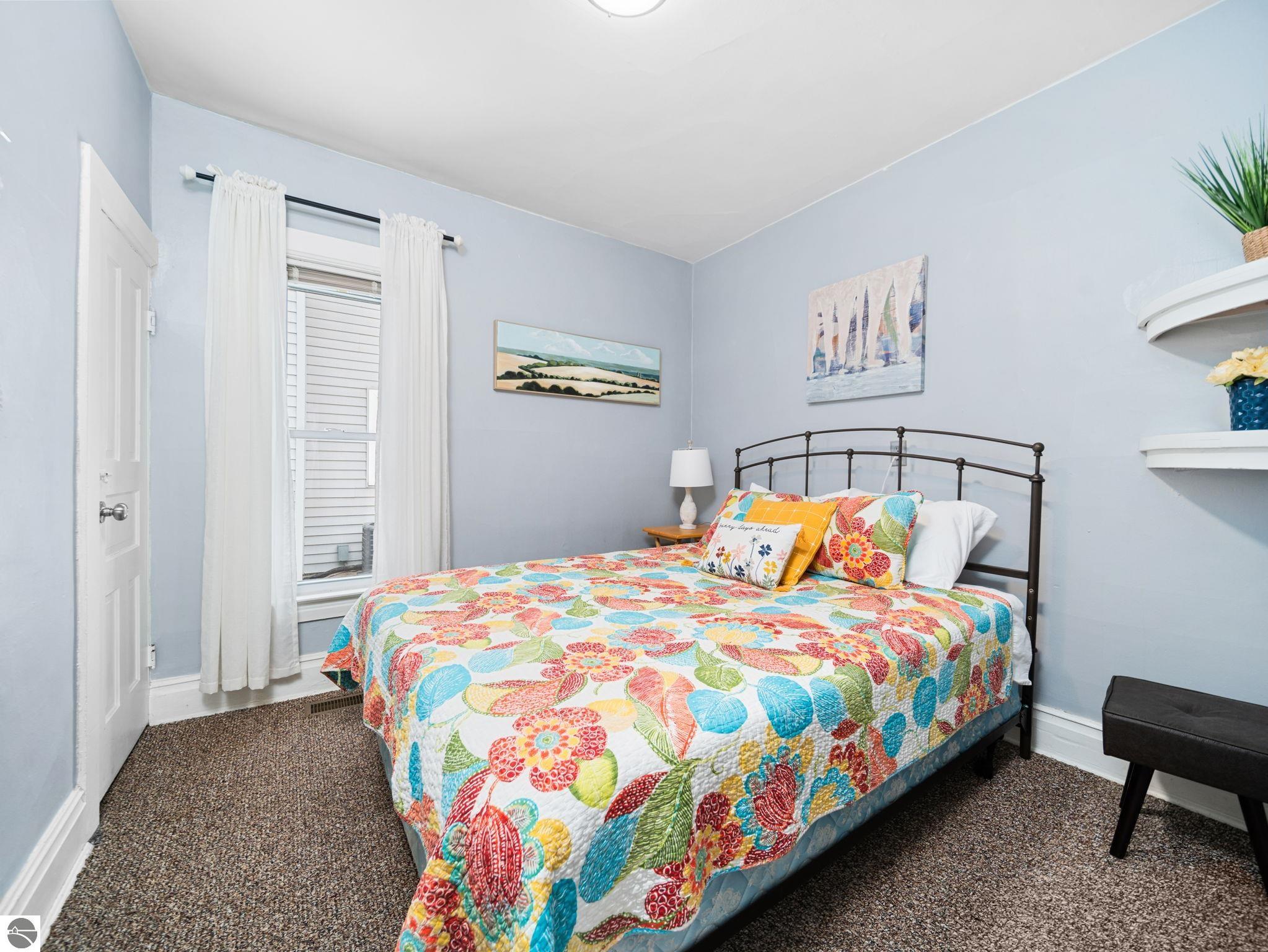 136 E Fifteenth Street