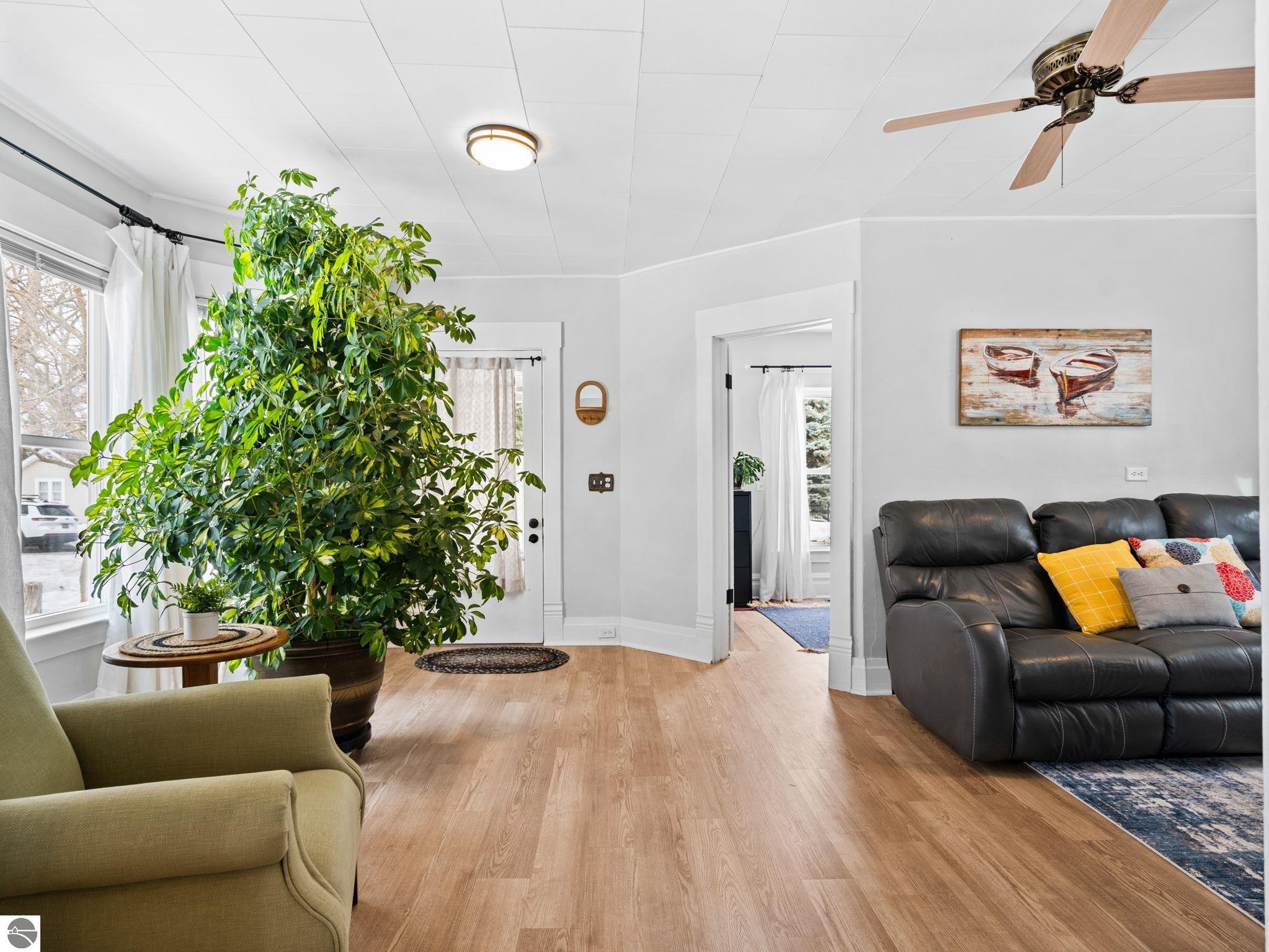 136 E Fifteenth Street