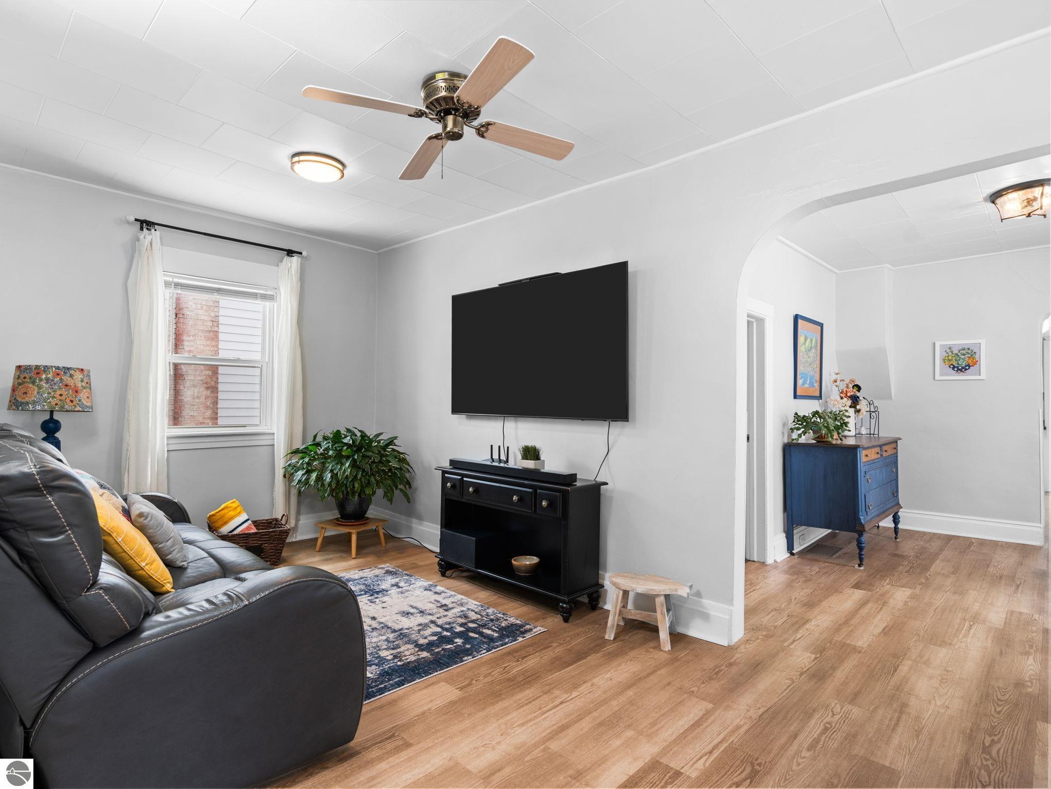 136 E Fifteenth Street