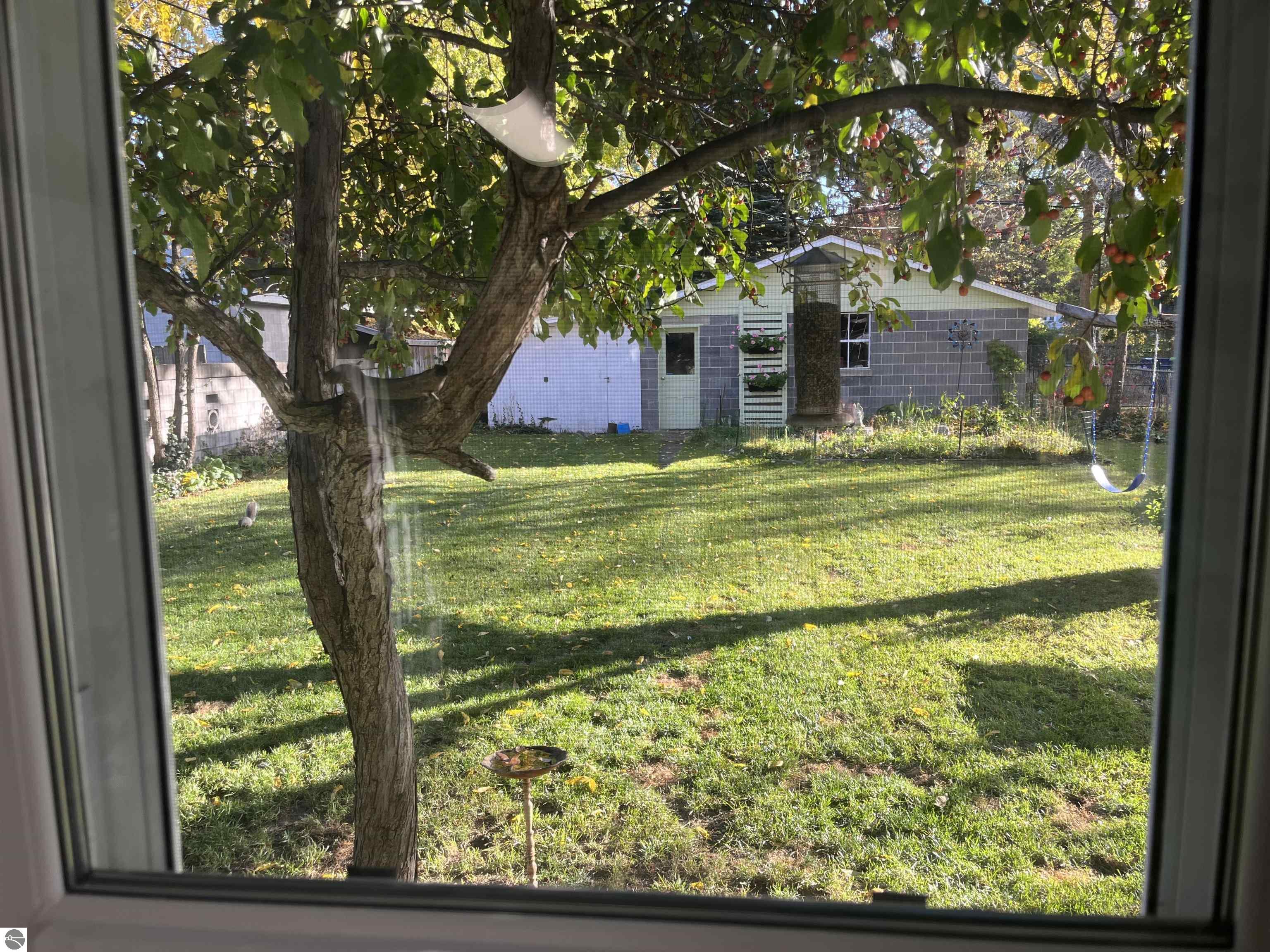 136 E Fifteenth Street
