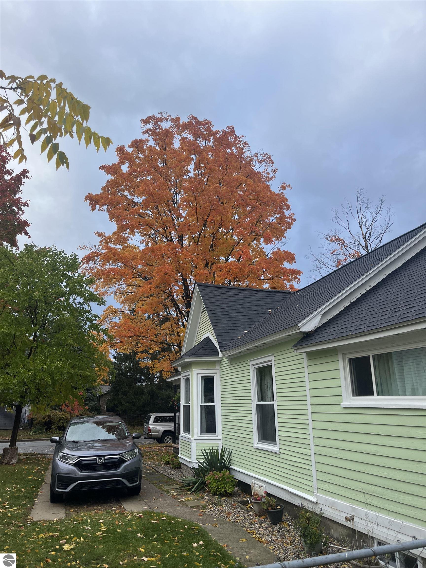 136 E Fifteenth Street